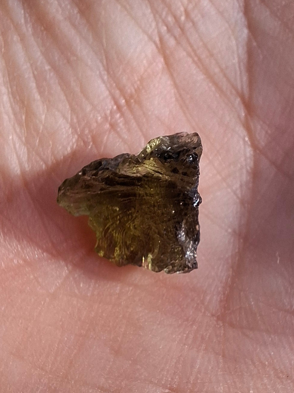 Moldavite Piece, 0.72g, Tektite (Ref: 1379)
