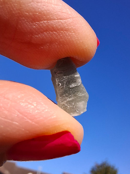 Moldavite Piece, SNOWFLAKE, FROSTED, BRUSNA, 0.32g, Tektite (Ref: 1505)