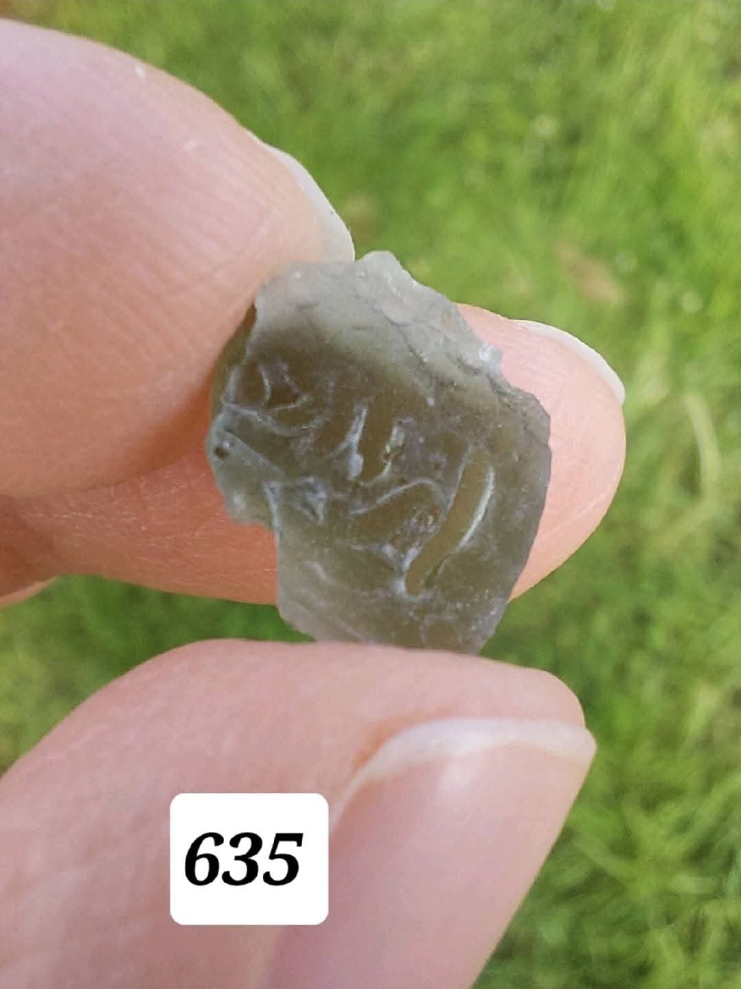 Moldavite Piece, 0.72g, Tektite (Ref: 635)