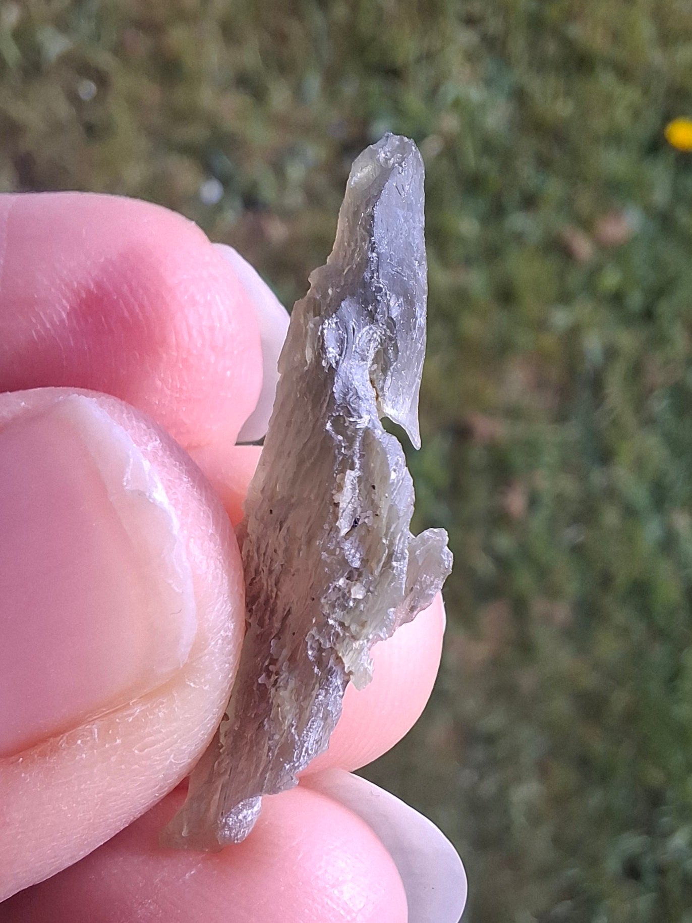 Moldavite Piece, 0.83g, Tektite (Ref: 1362)
