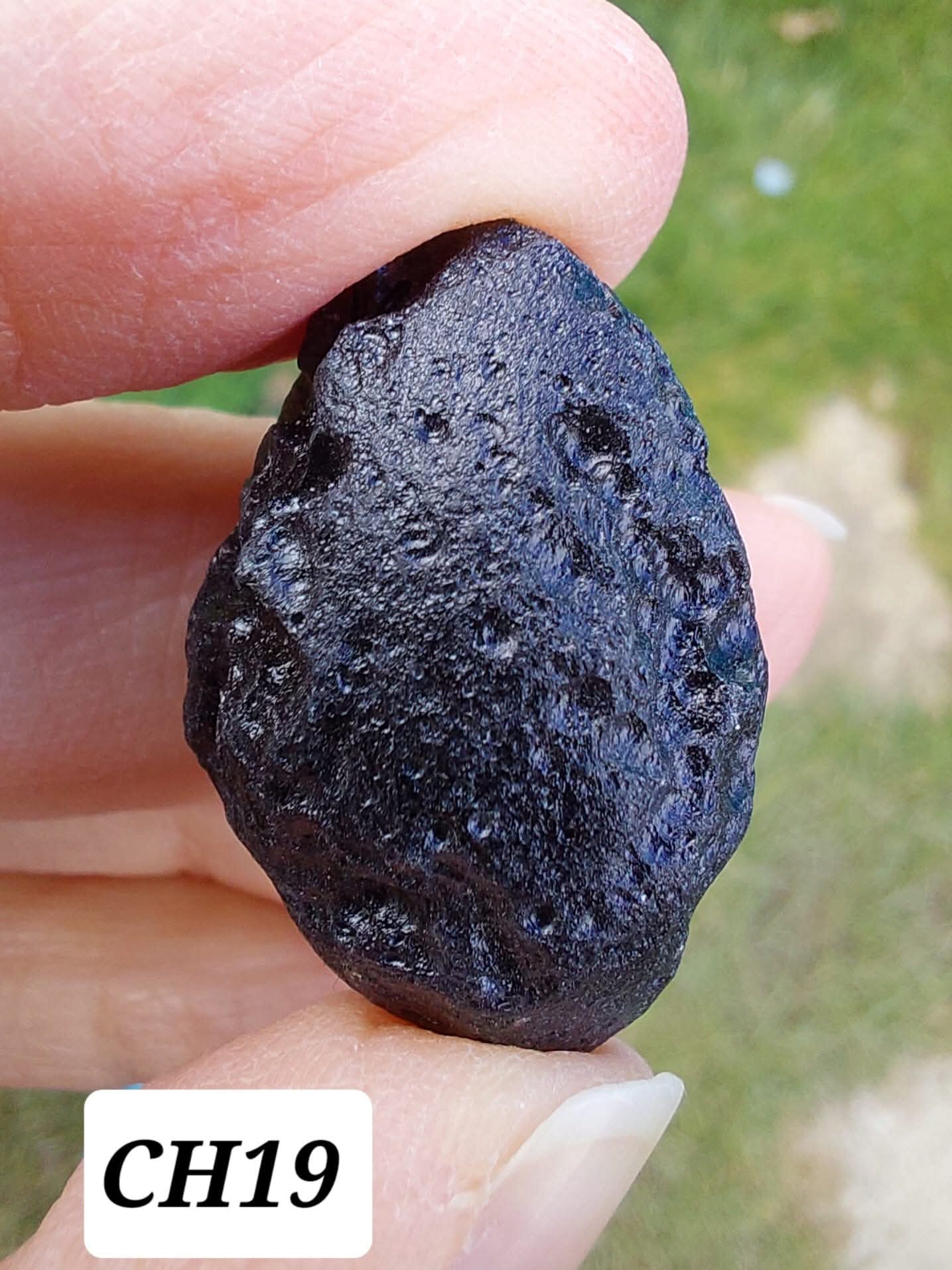 Guang Dong (Chinese), 10.55g, Tektite