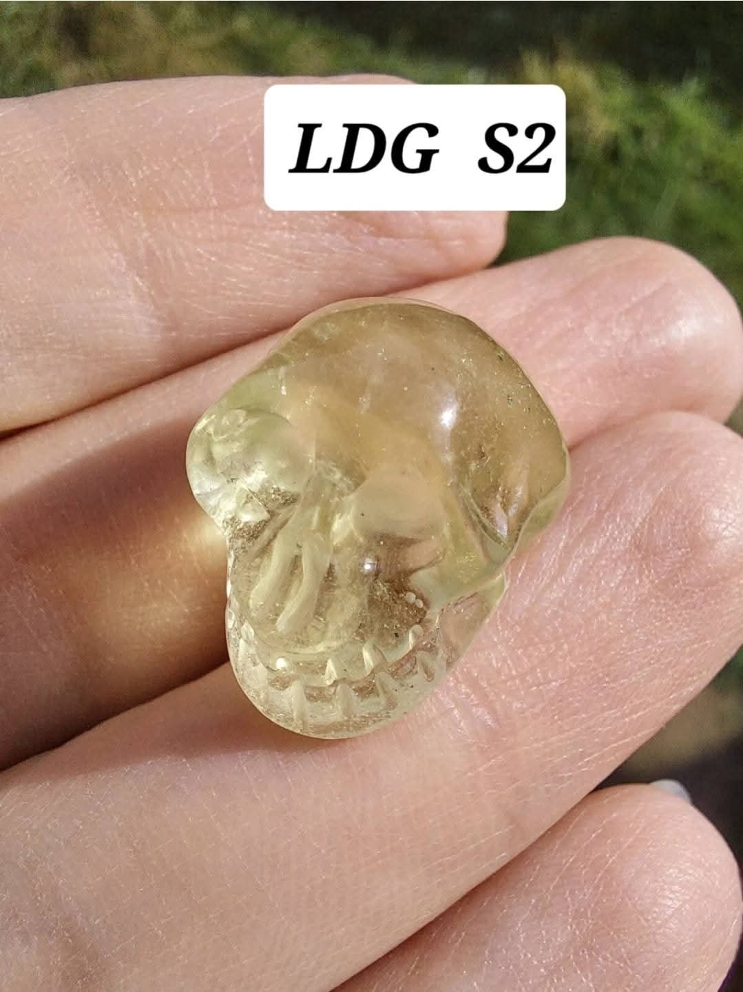 Libyan Desert Glass SKULL carving, 4.59g, Tektite (Ref: Skull2)