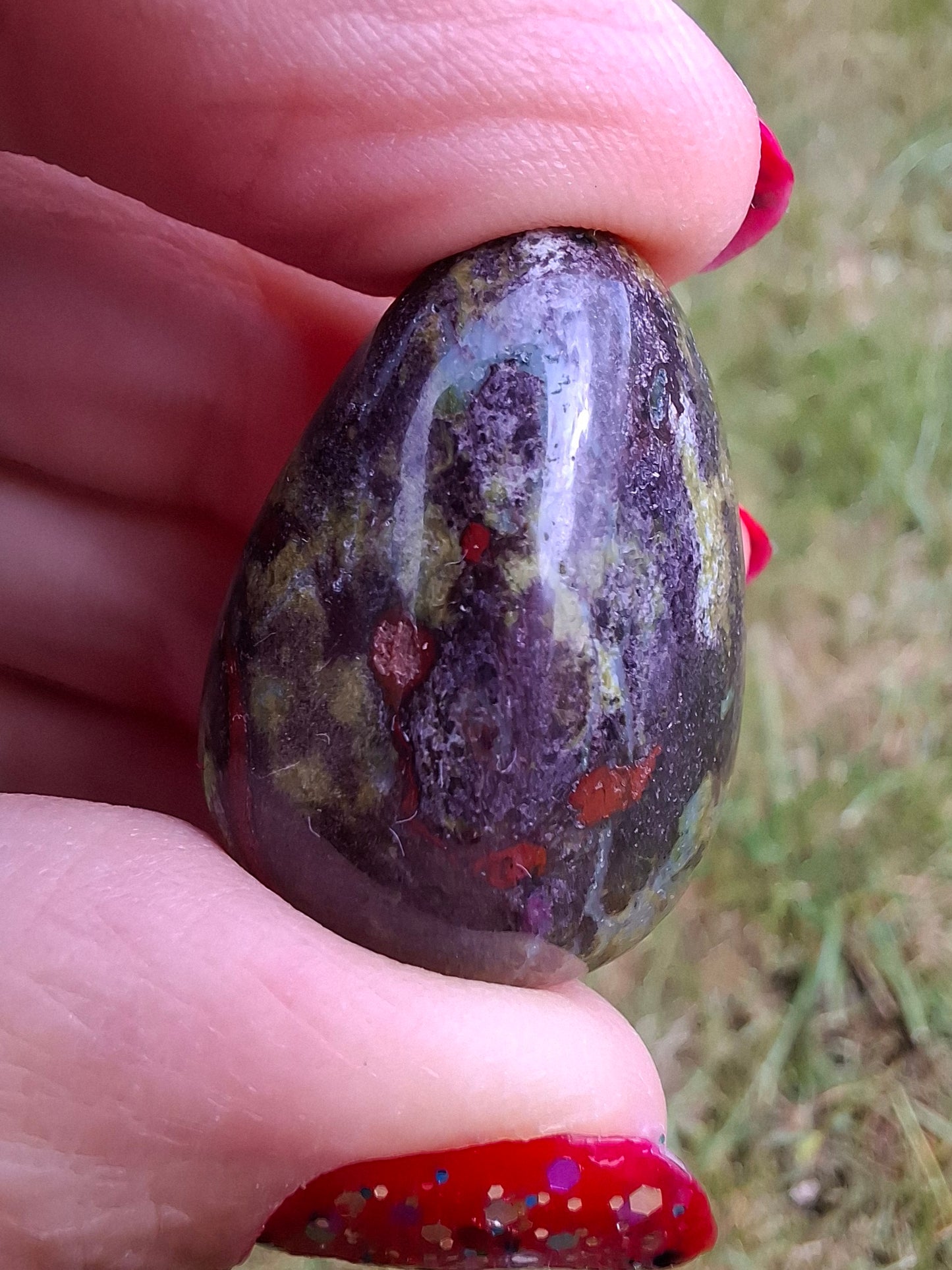 Dragons Blood Jasper, Tumble Stone, Crystal (Ref: T110)