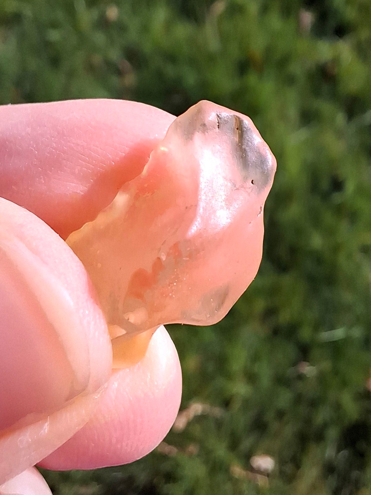 Libyan Desert Glass small piece, 1.22g, Tektite (Ref: L1348)