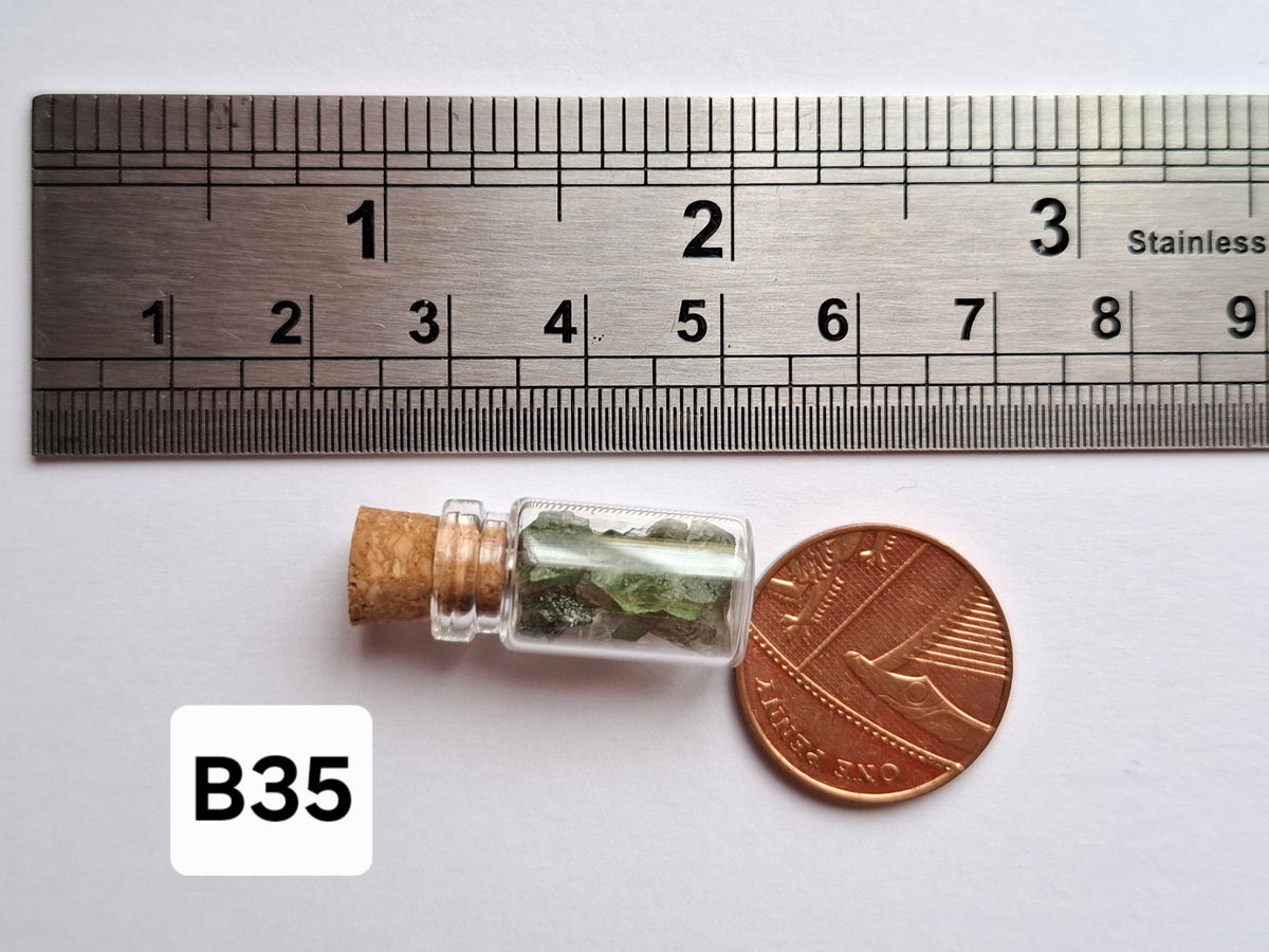 Moldavite Chips (1.00g) in 1ml Bottle, Tektite (Ref: B35)