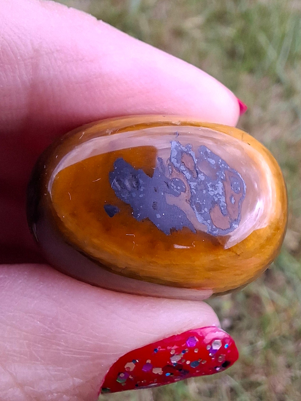Tigers Eye, Tumble Stone, Crystal (Ref: T133)