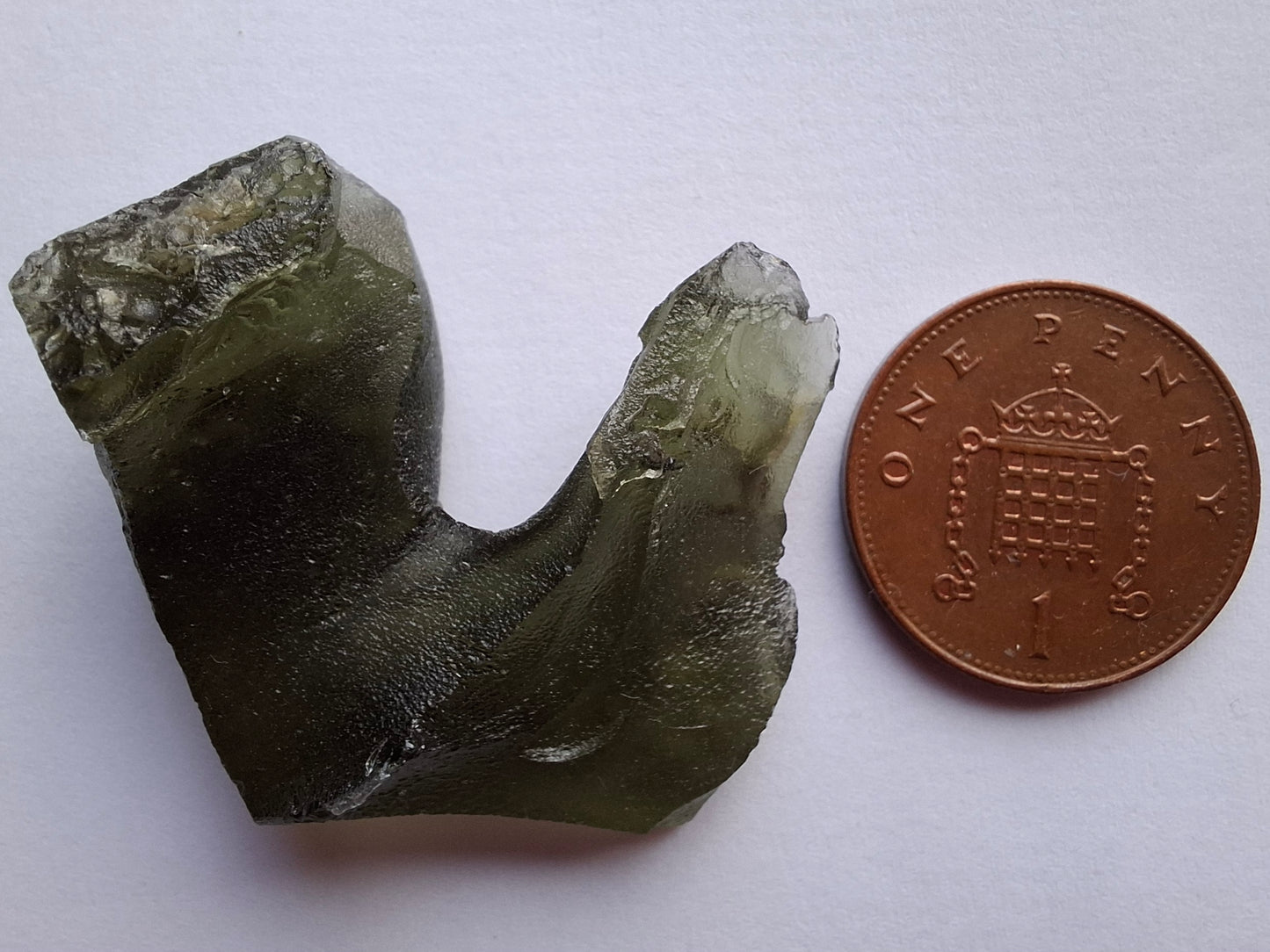 Moldavite Piece, NESMEN, 8.90g, Tektite (Ref: 1374)