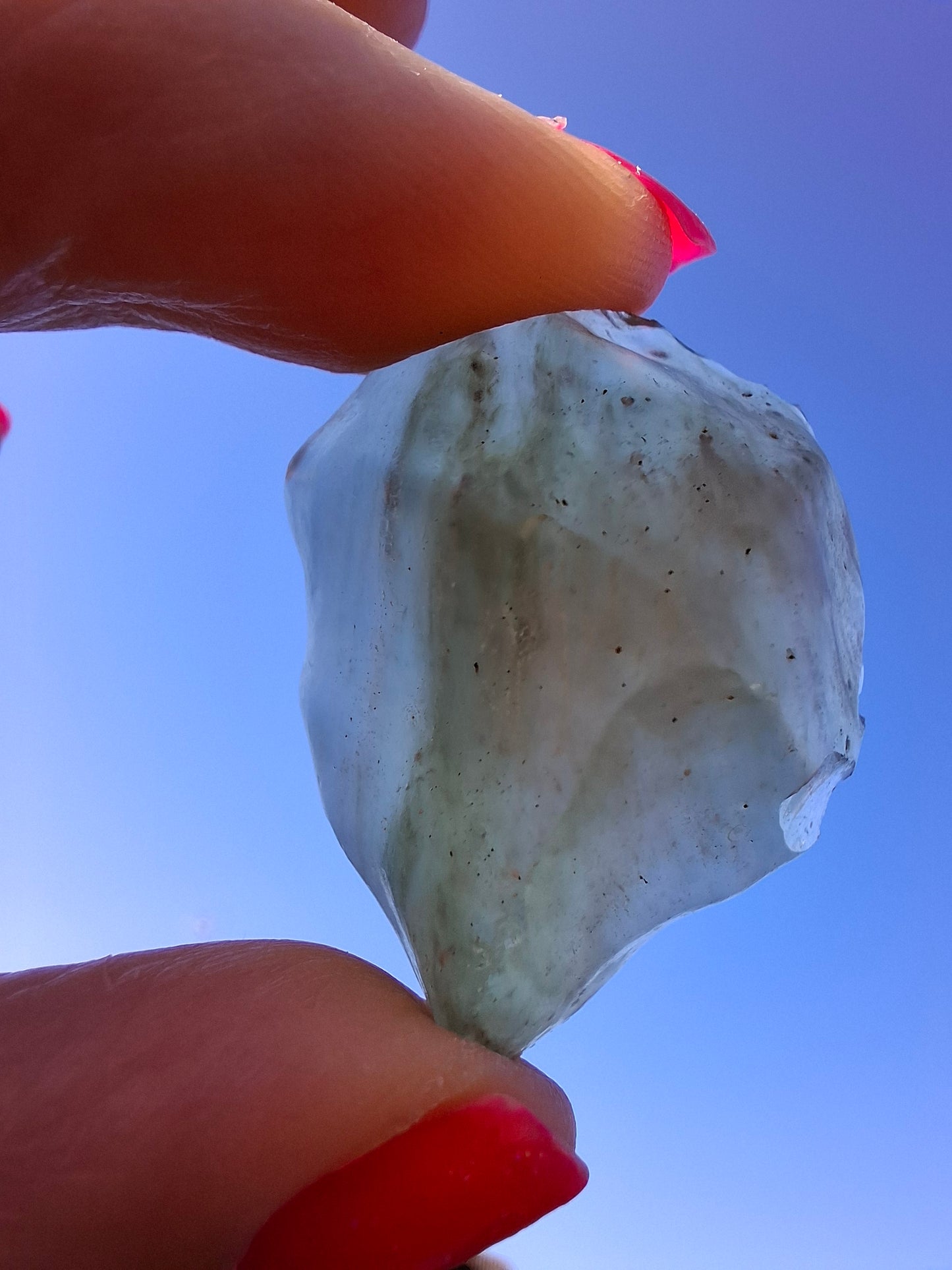 Libyan Desert Glass (darker) Piece, 12.00g, Tektite (Ref: L1377)