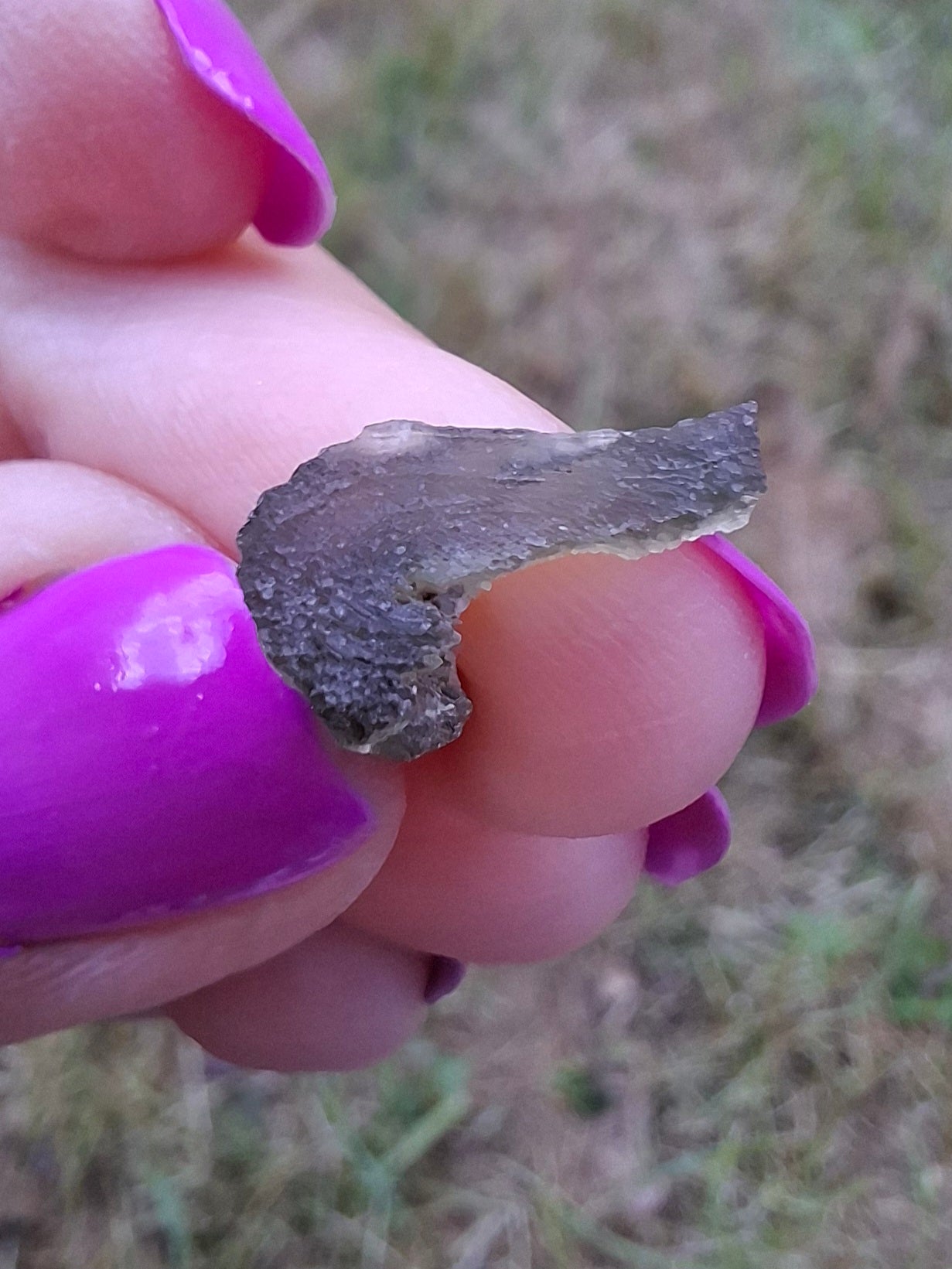 Moldavite Piece, 0.66g, Tektite (Ref: 1436)