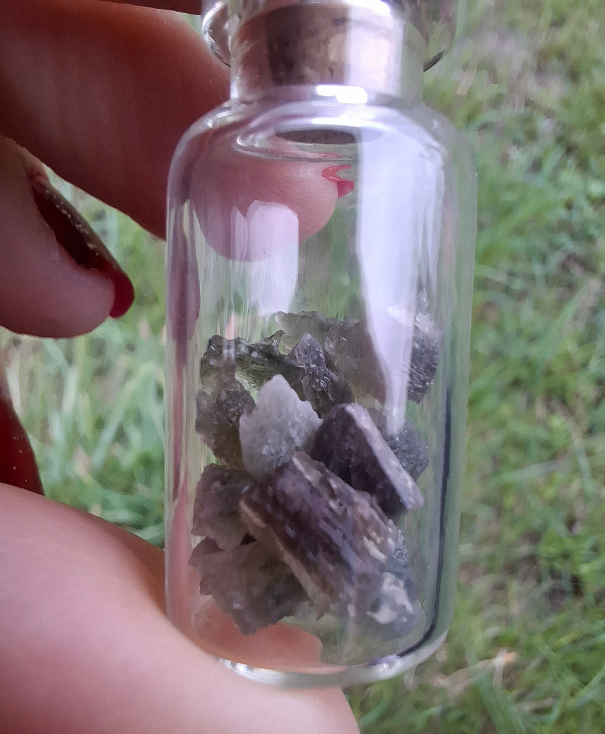 Moldavite Chips (2.00g) in 3ml Bottle, Tektite (Ref: B43)