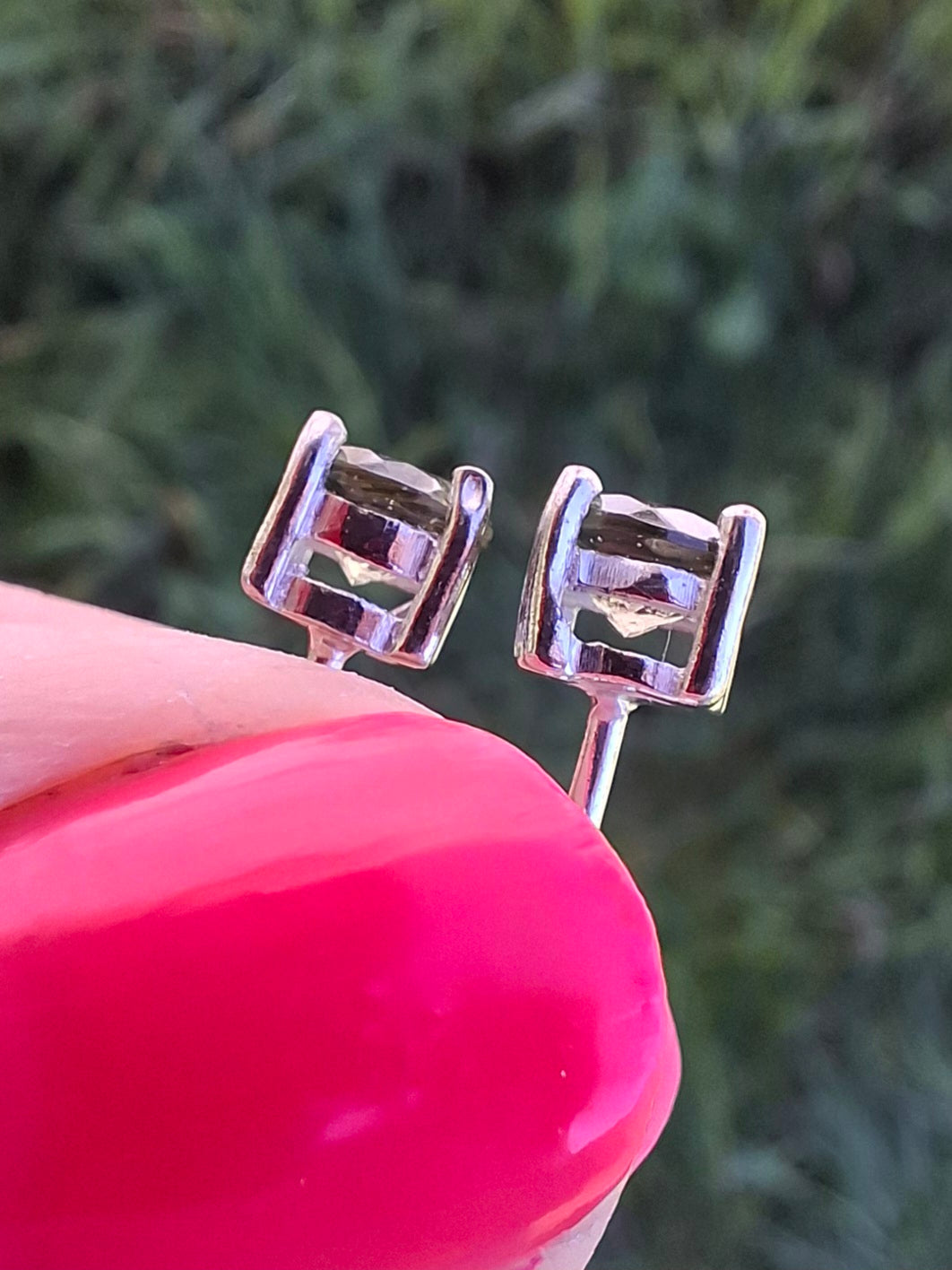 Moldavite (faceted) 5mm STUD EARRINGS, 925 Silver, Tektite (Ref: Pair17)