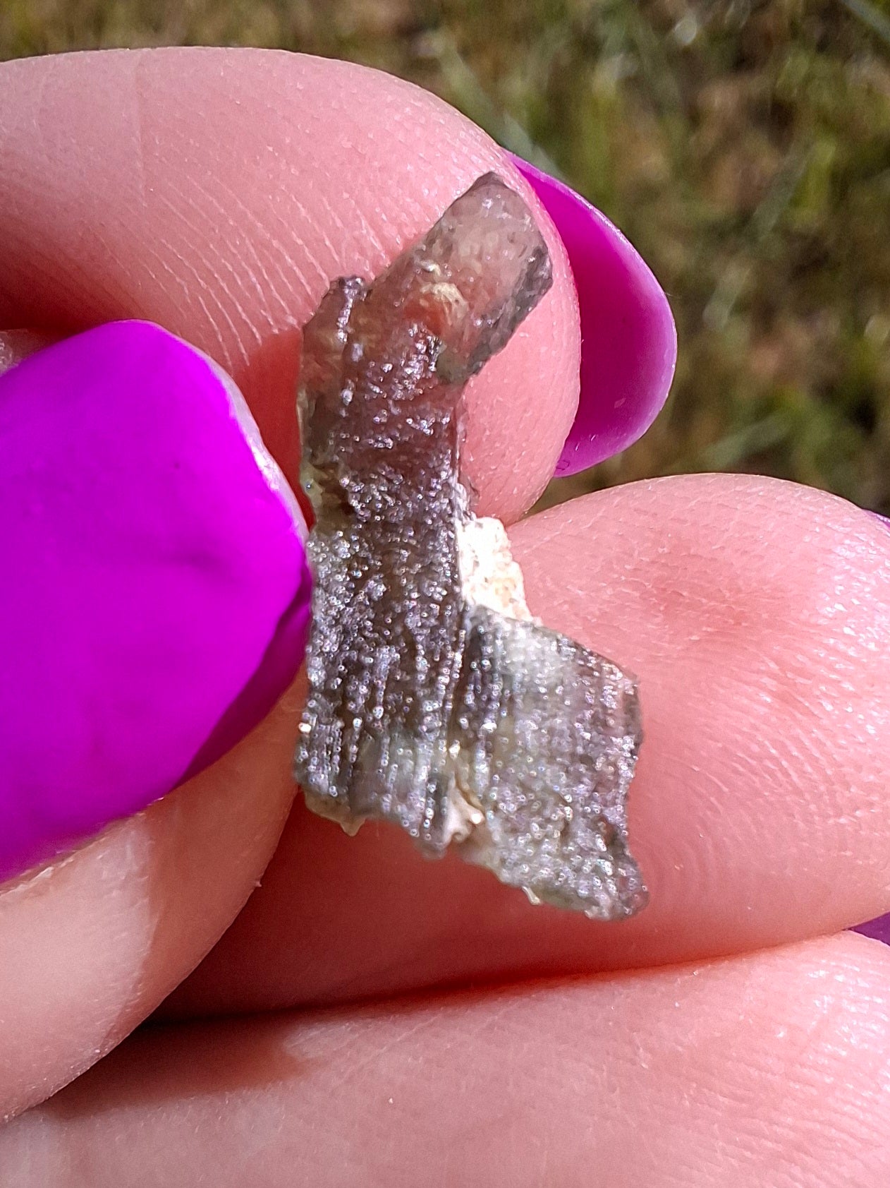 Moldavite Piece, 0.48g, Tektite (Ref: 1463)