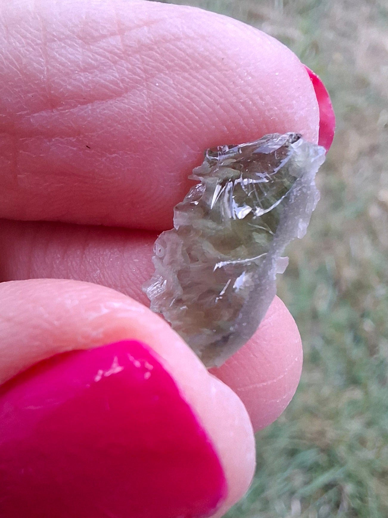 Moldavite Piece, SNOWFLAKE, FROSTED, BRUSNA, 0.44g, Tektite (Ref: 1497)