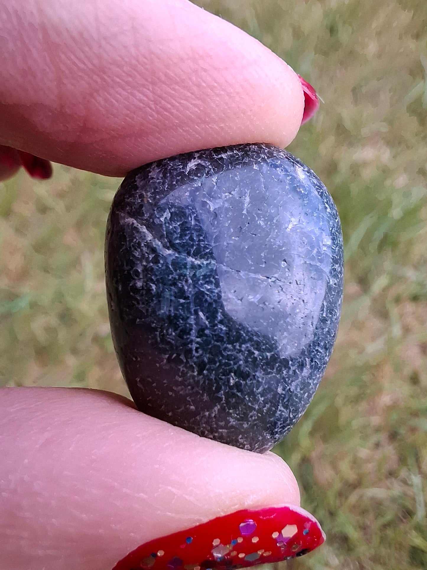Green Moss Agate, Tumble Stone, Crystal (Ref: T171)