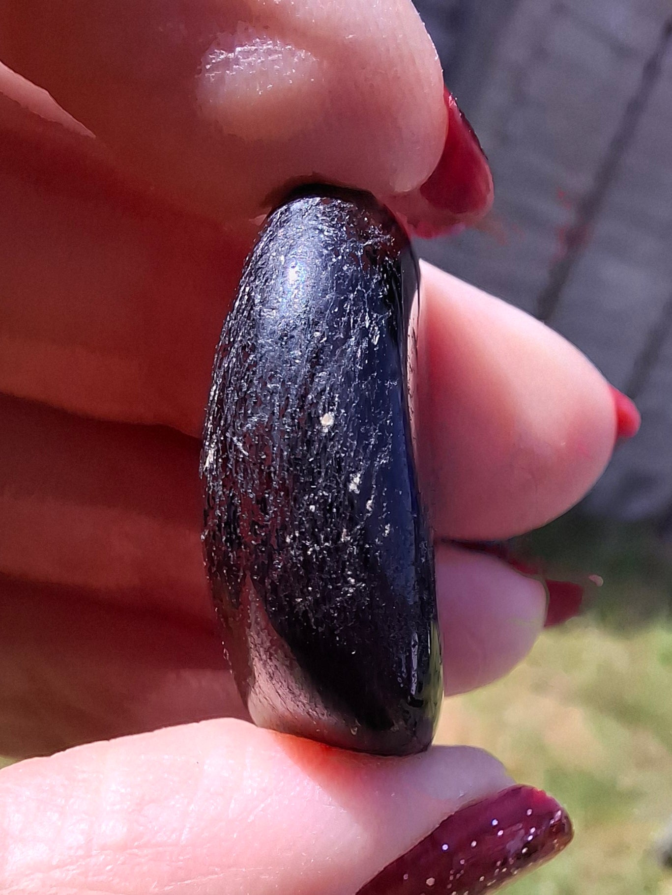 Black Tourmaline, Tumble Stone, Crystal (Ref: T220)