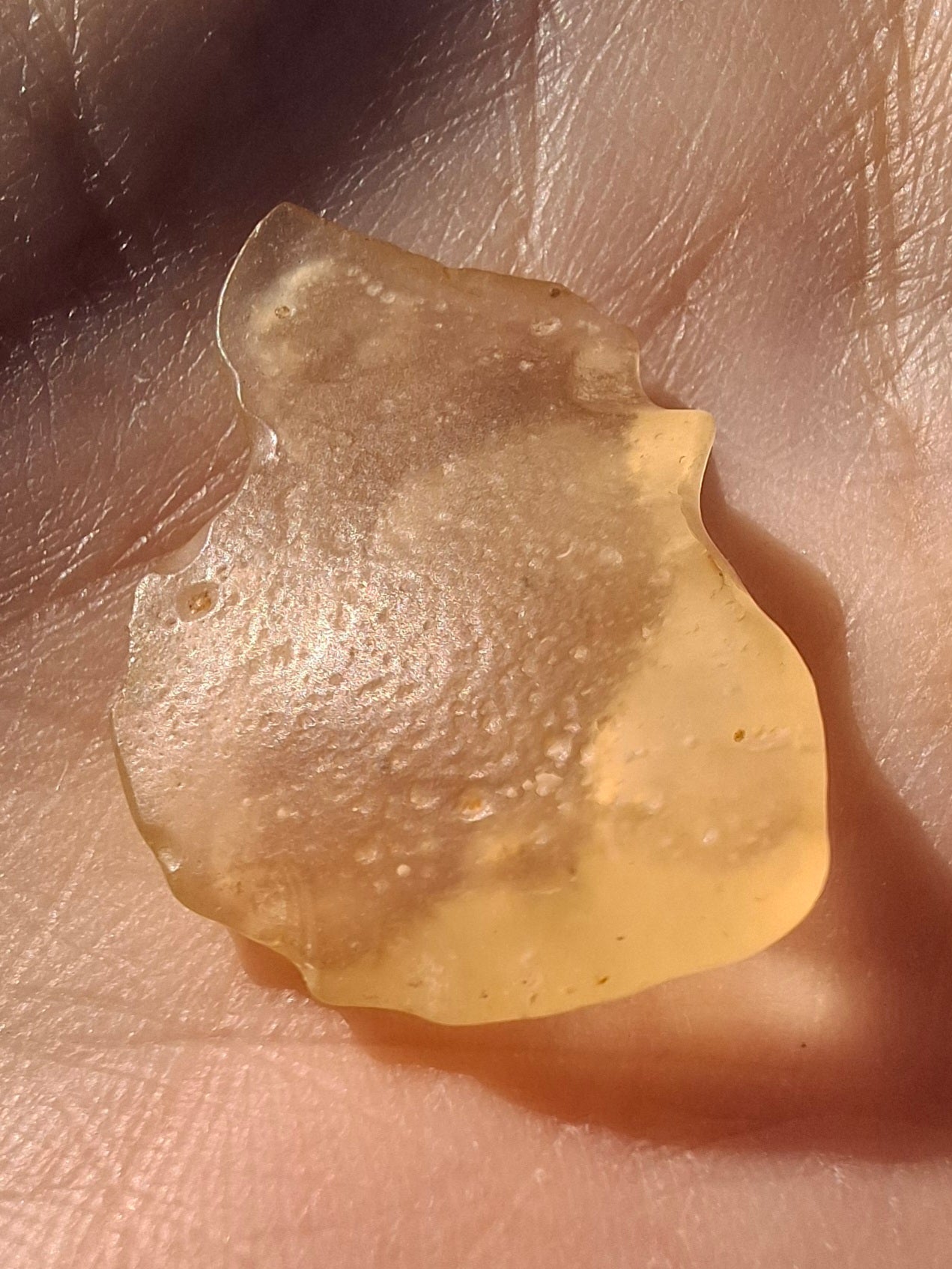 Libyan Desert Glass small Piece, 1.85g, Tektite (Ref: LE256)