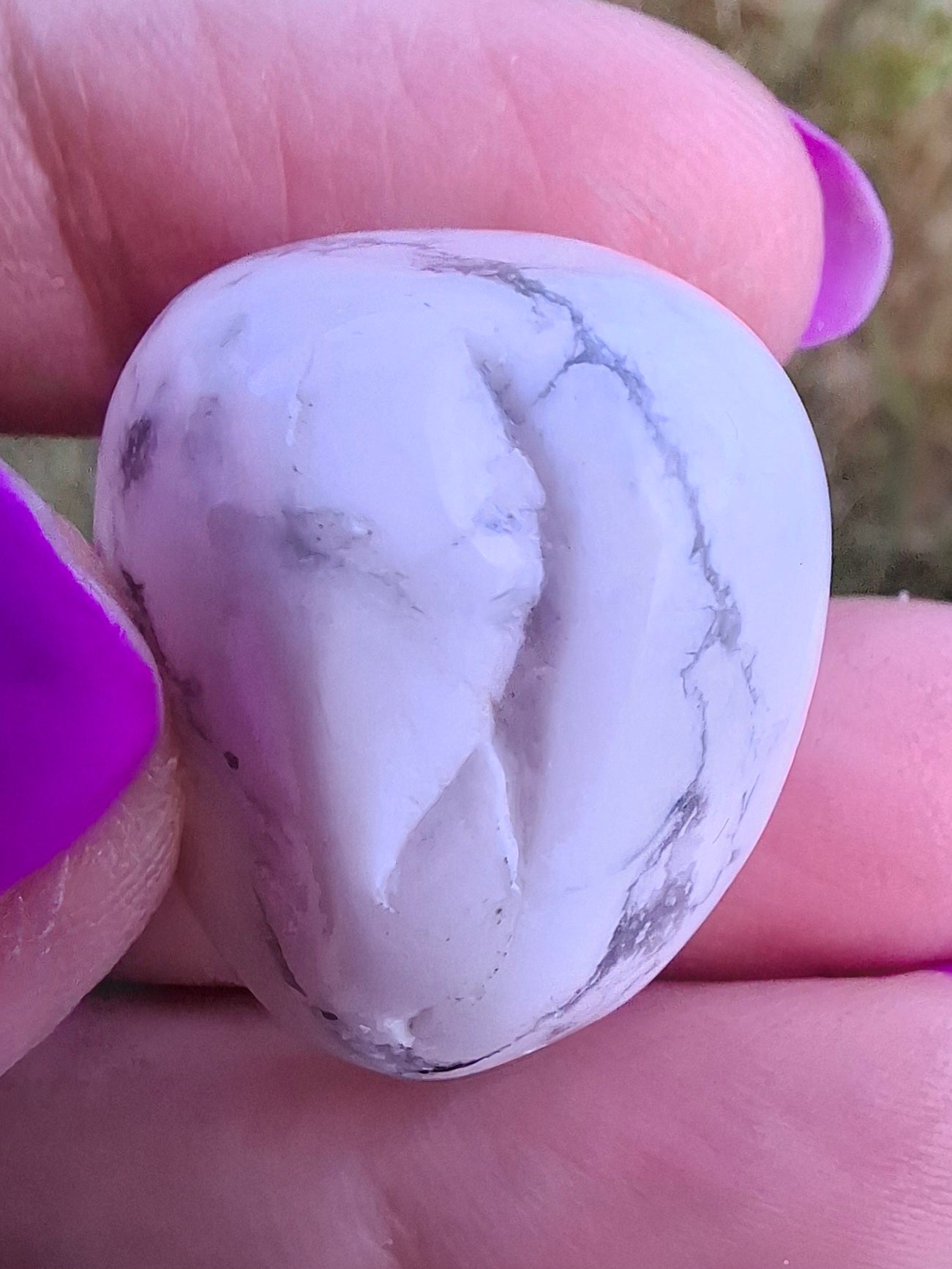 Howlite, Tumble Stone, Crystal (Ref: T45)