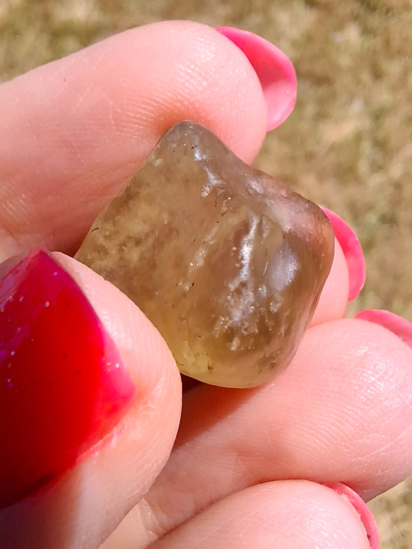 Libyan Desert Glass (darker) Piece, 4.92g, Tektite (Ref: L1364)