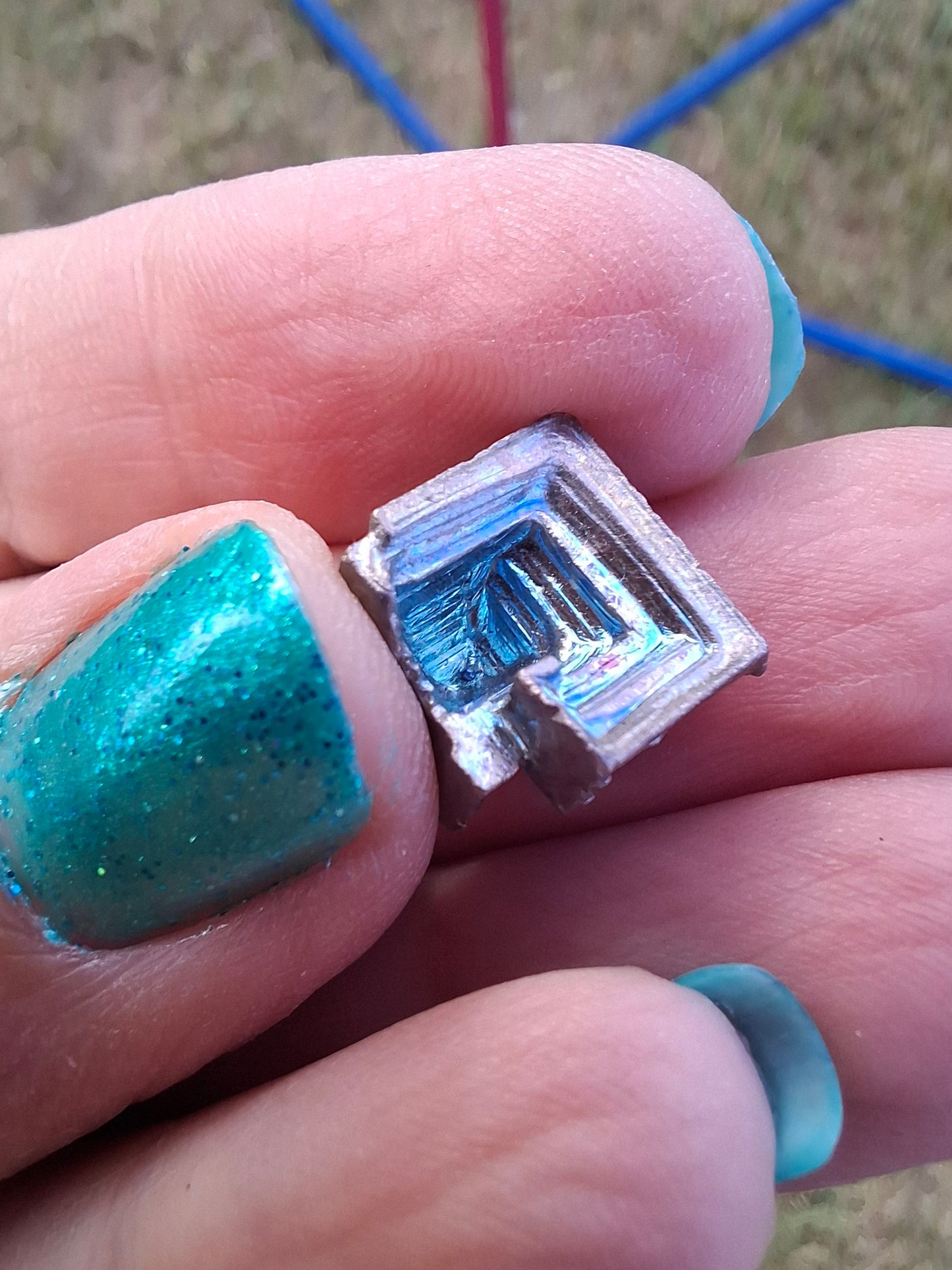 Small Bismuth, Crystal (Ref: BTH4)