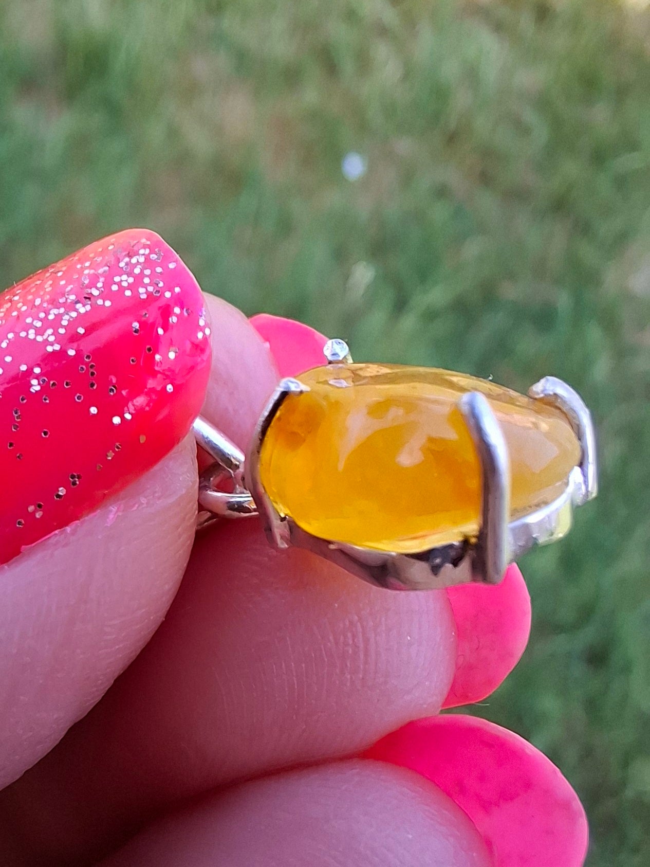 Baltic Amber Pendant, 925 Silver, Fossil (Ref: AP28)