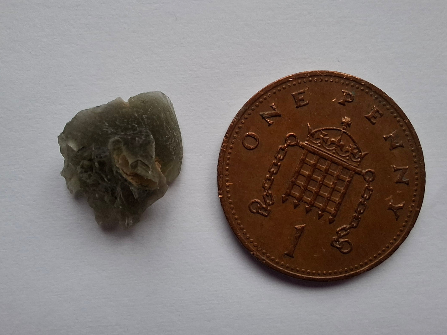 Moldavite Piece, 0.85g, Tektite (Ref: 1462)