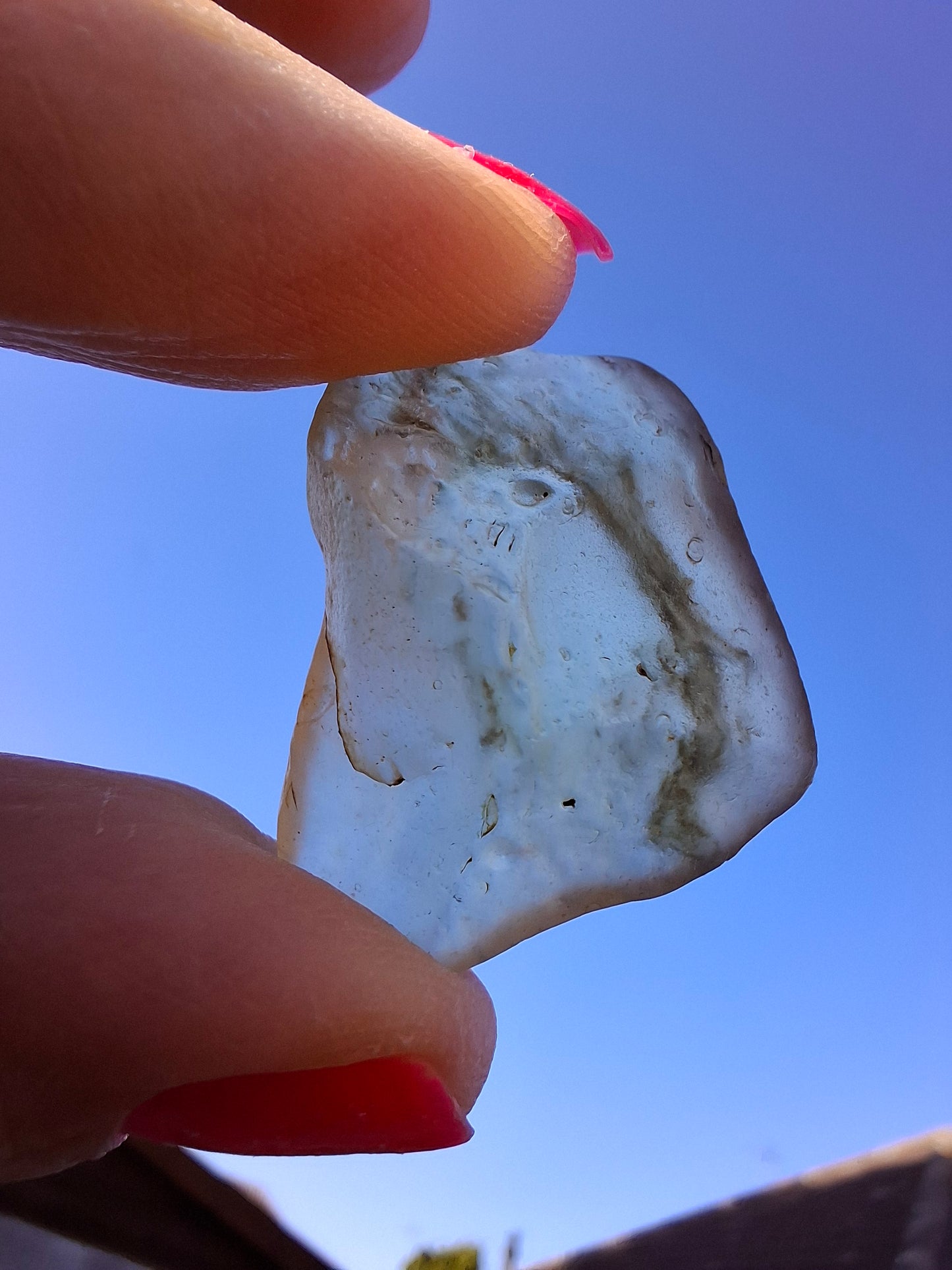 Libyan Desert Glass (darker) Piece, 7.73g, Tektite (Ref: L1374)