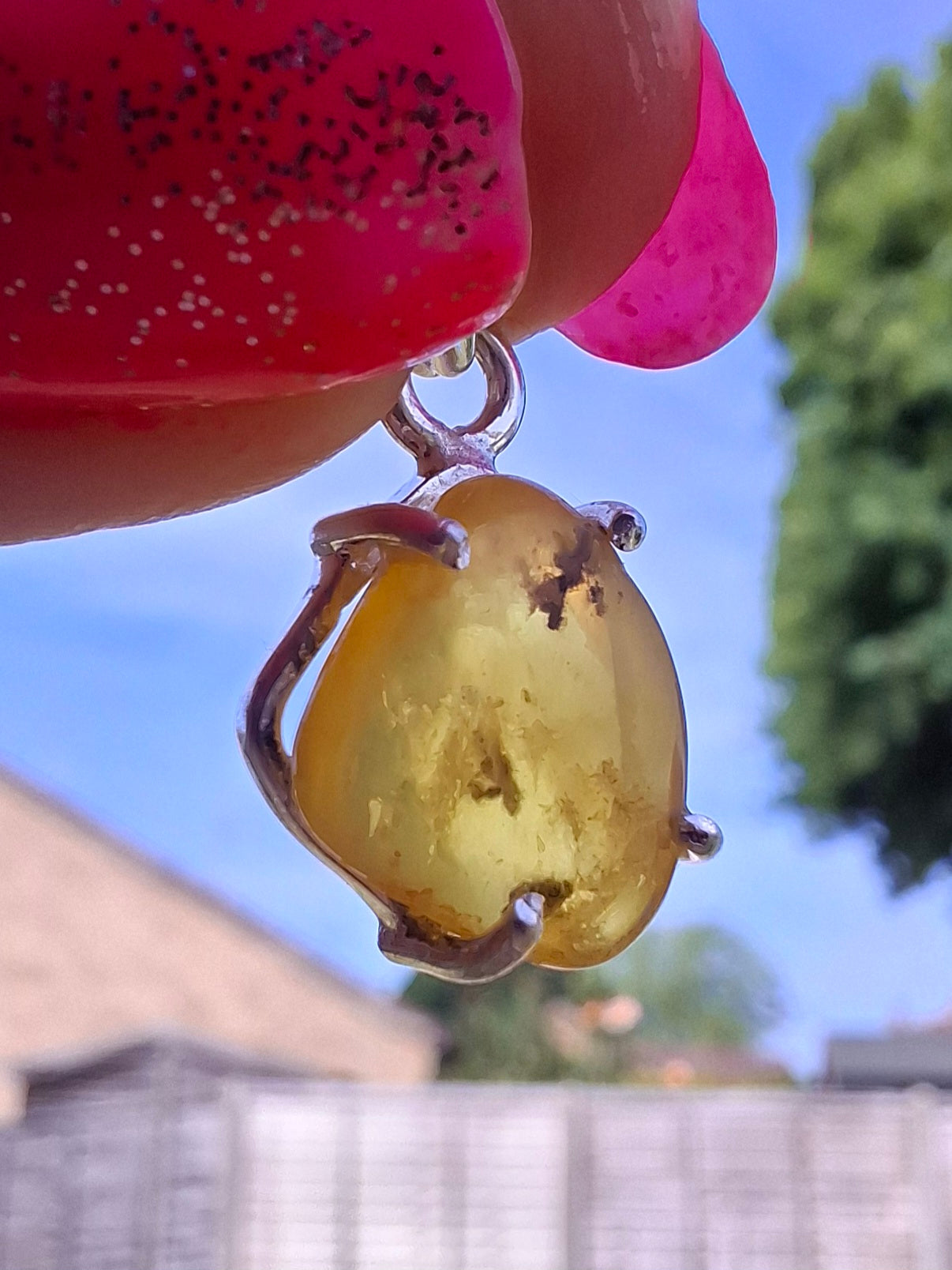 Baltic Amber Pendant, 925 Silver, Fossil (Ref: AP20)