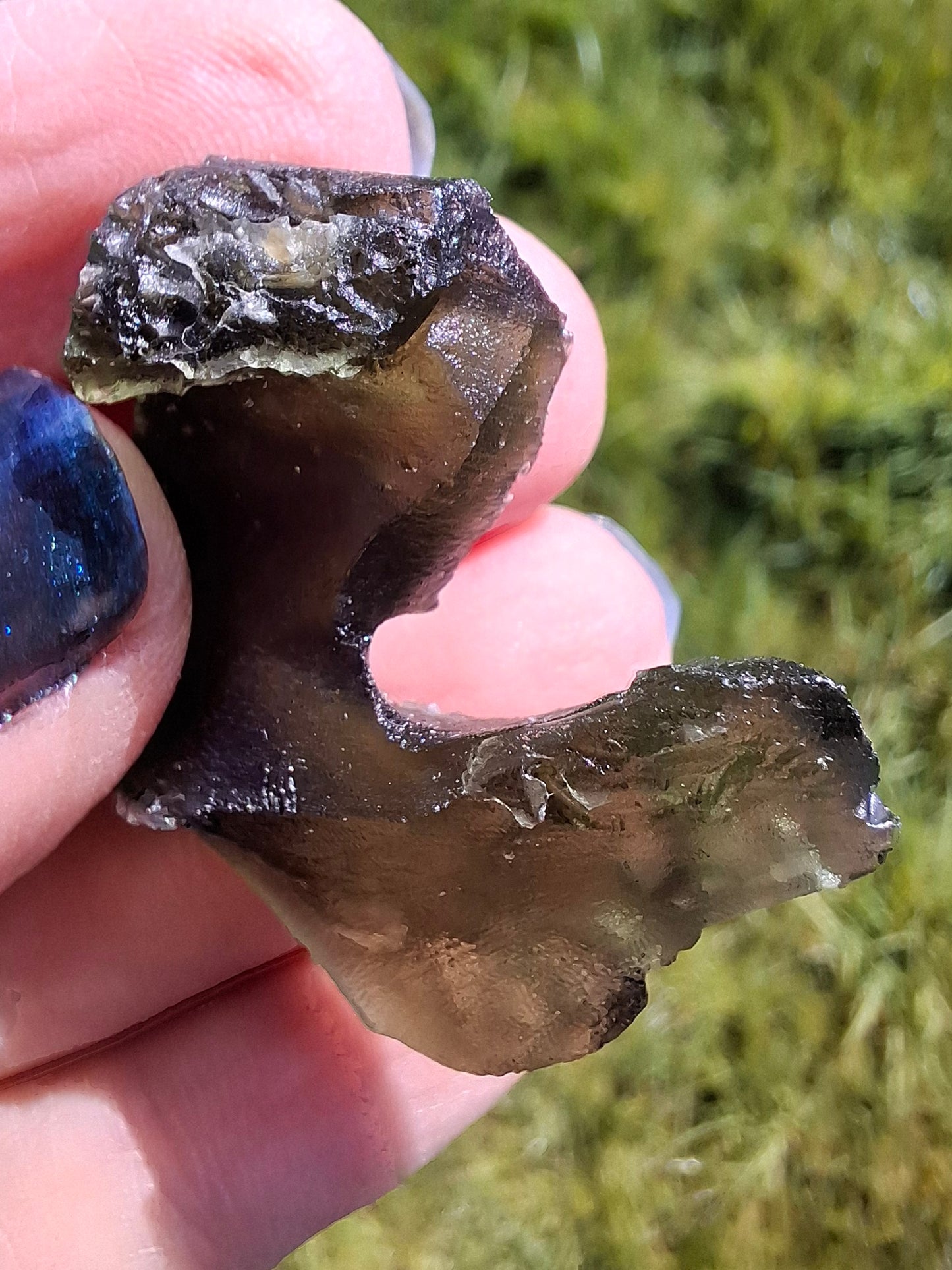 Moldavite Piece, NESMEN, 8.90g, Tektite (Ref: 1374)