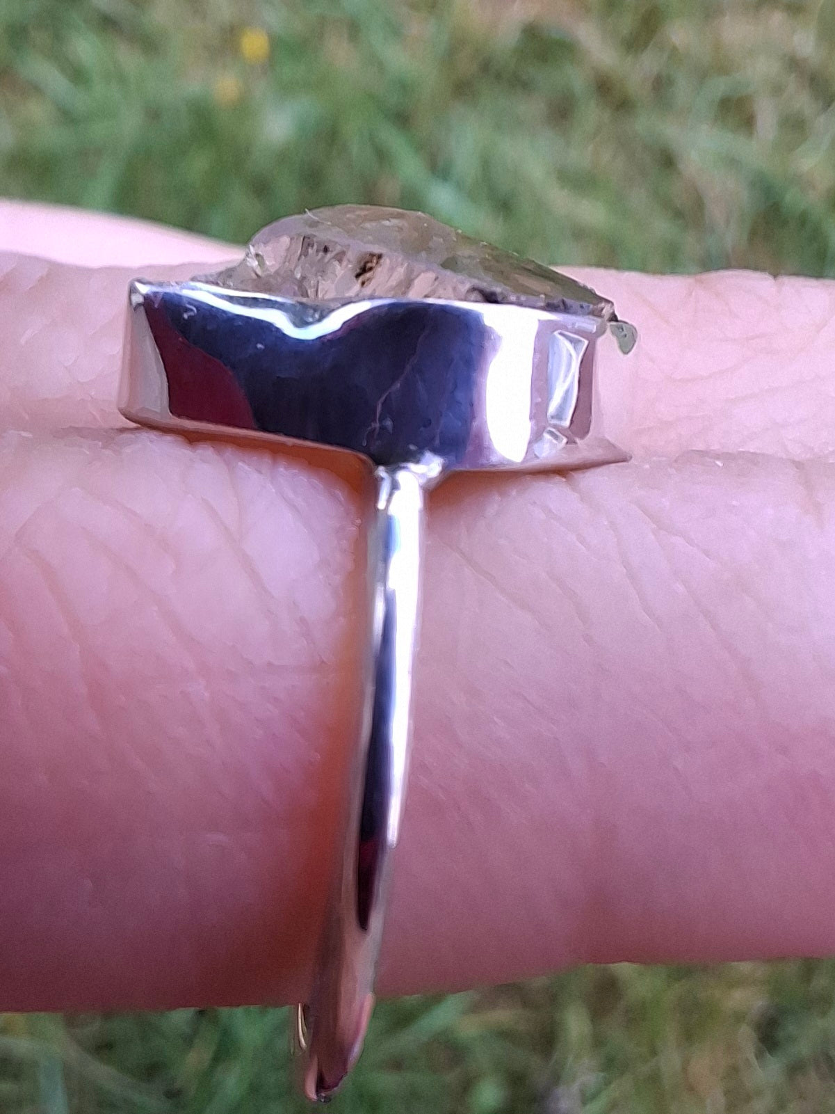 Libyan Desert Glass Ring, size large K, 925 Silver, Tektite (Ref: LR16)