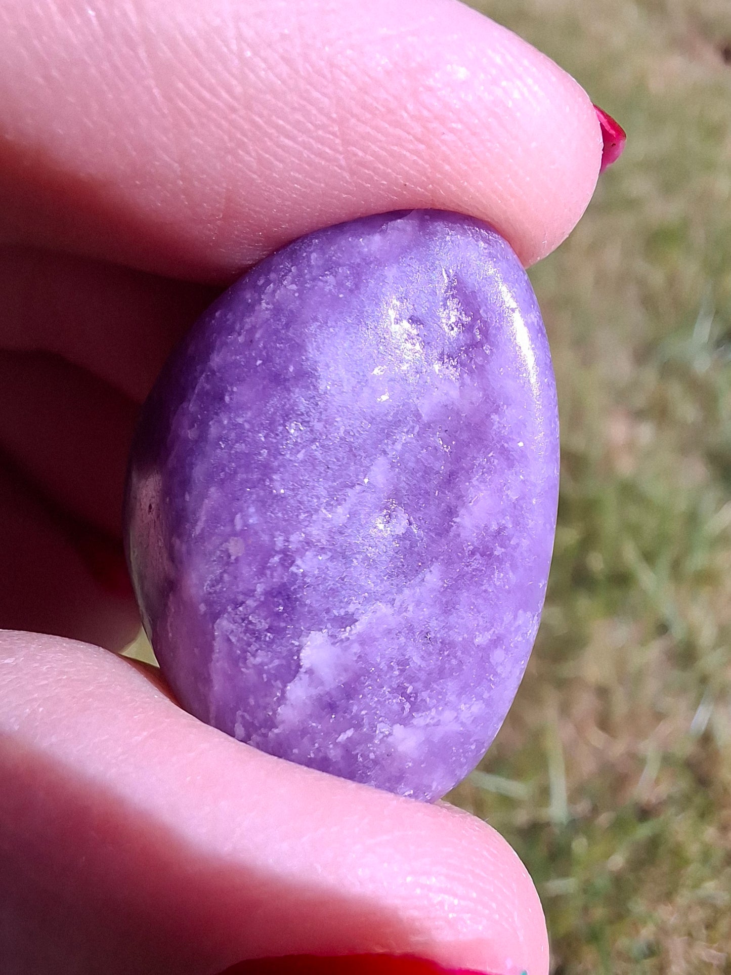 Lepidolite, Tumble Stone, Crystal (Ref: T117)