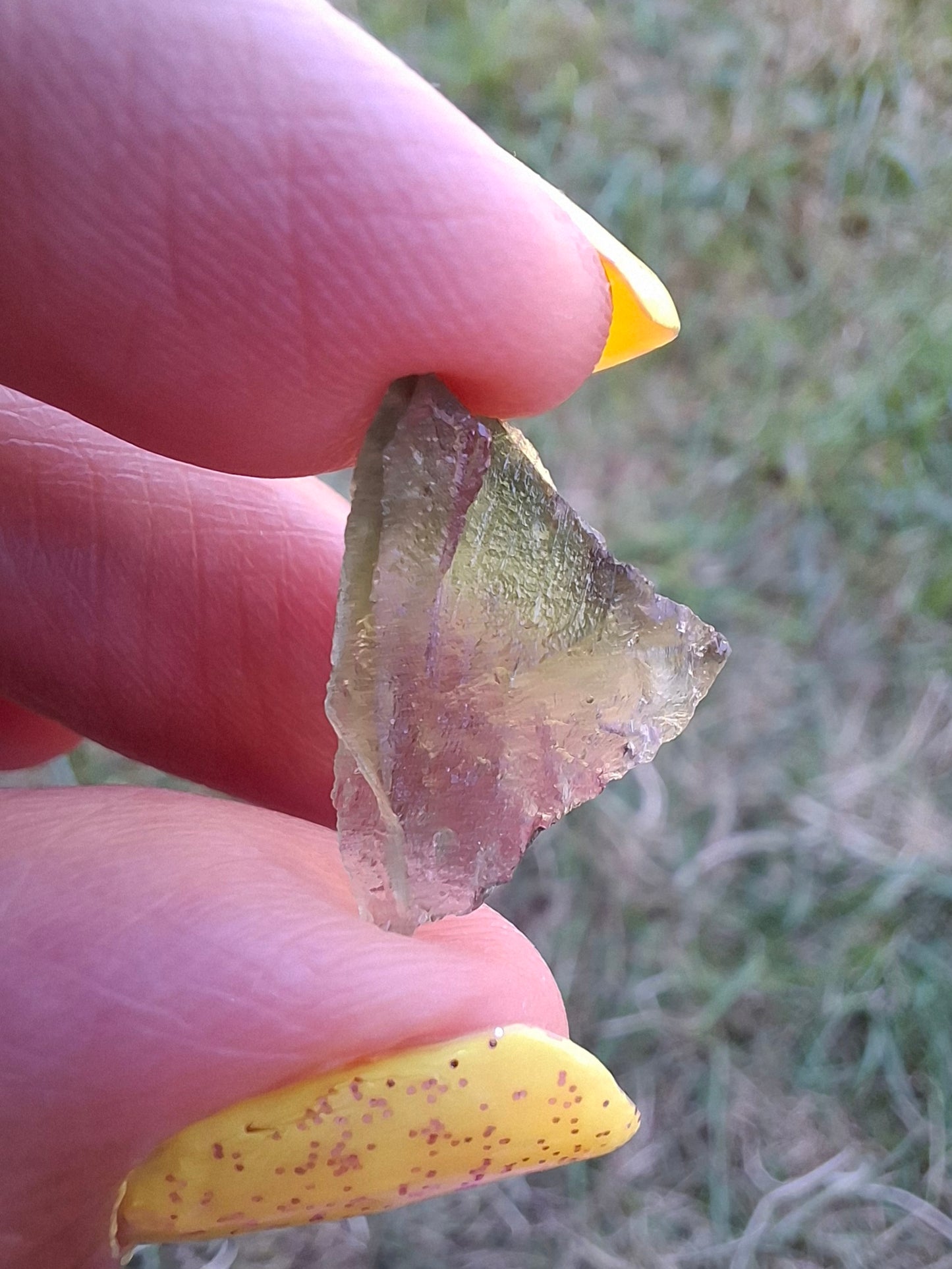 Moldavite Piece, 0.87g, Tektite (Ref: 1477)