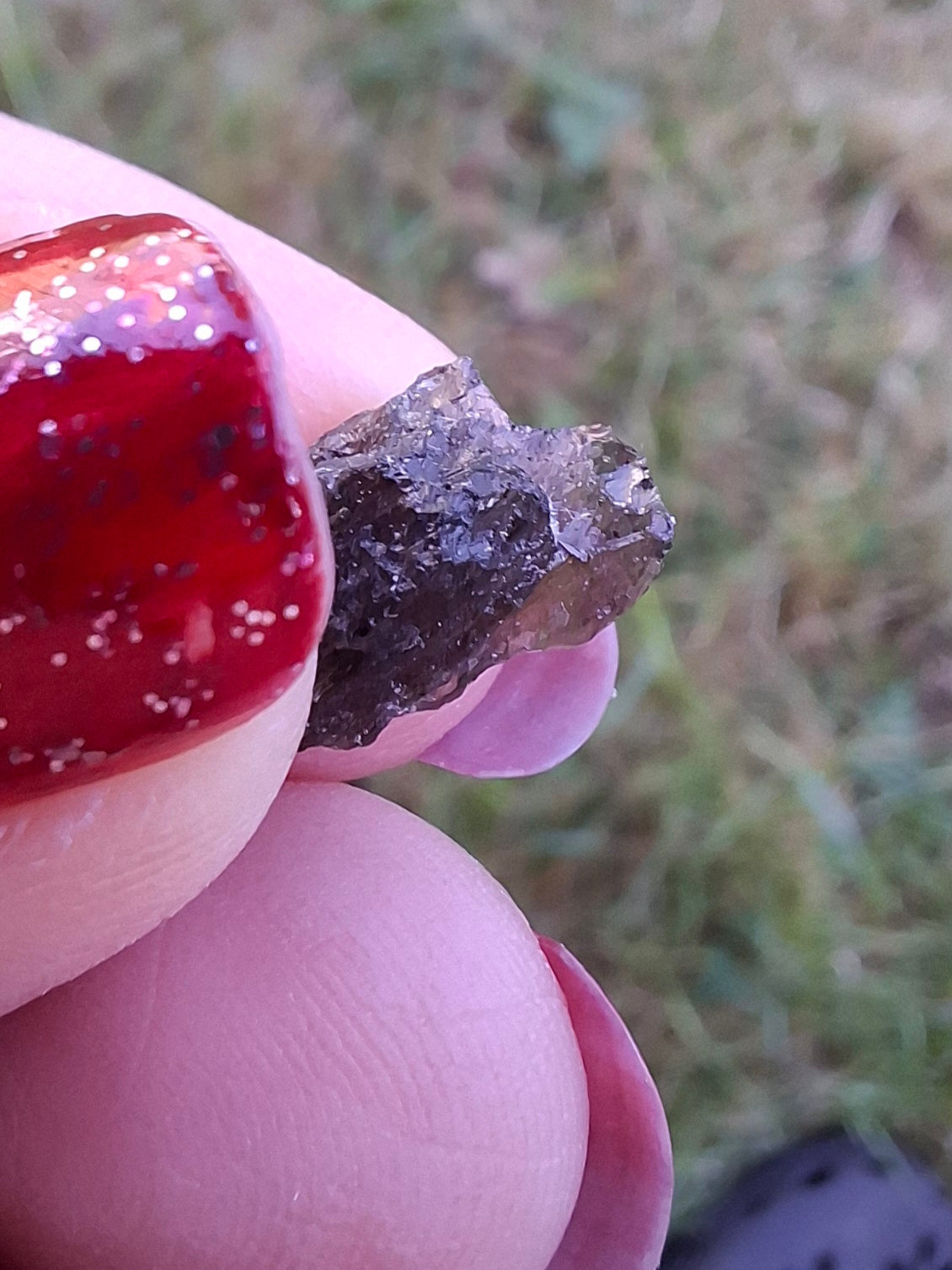 Moldavite Piece, 0.59g, Tektite (Ref: 1465)