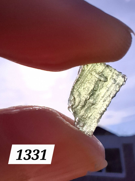 Moldavite Piece, 0.73g, Tektite (Ref: 1331)