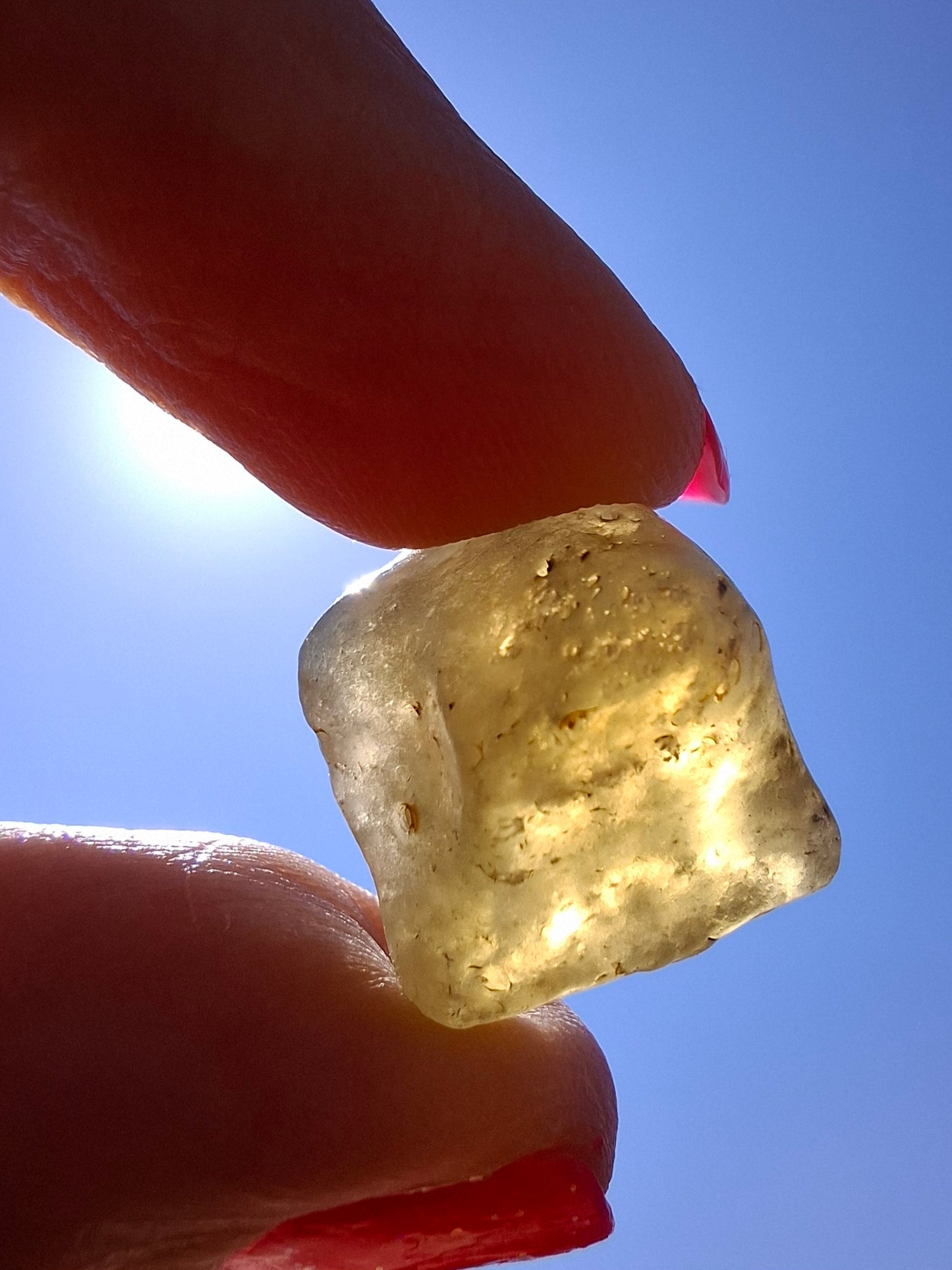Libyan Desert Glass (darker) Piece, 4.92g, Tektite (Ref: L1364)