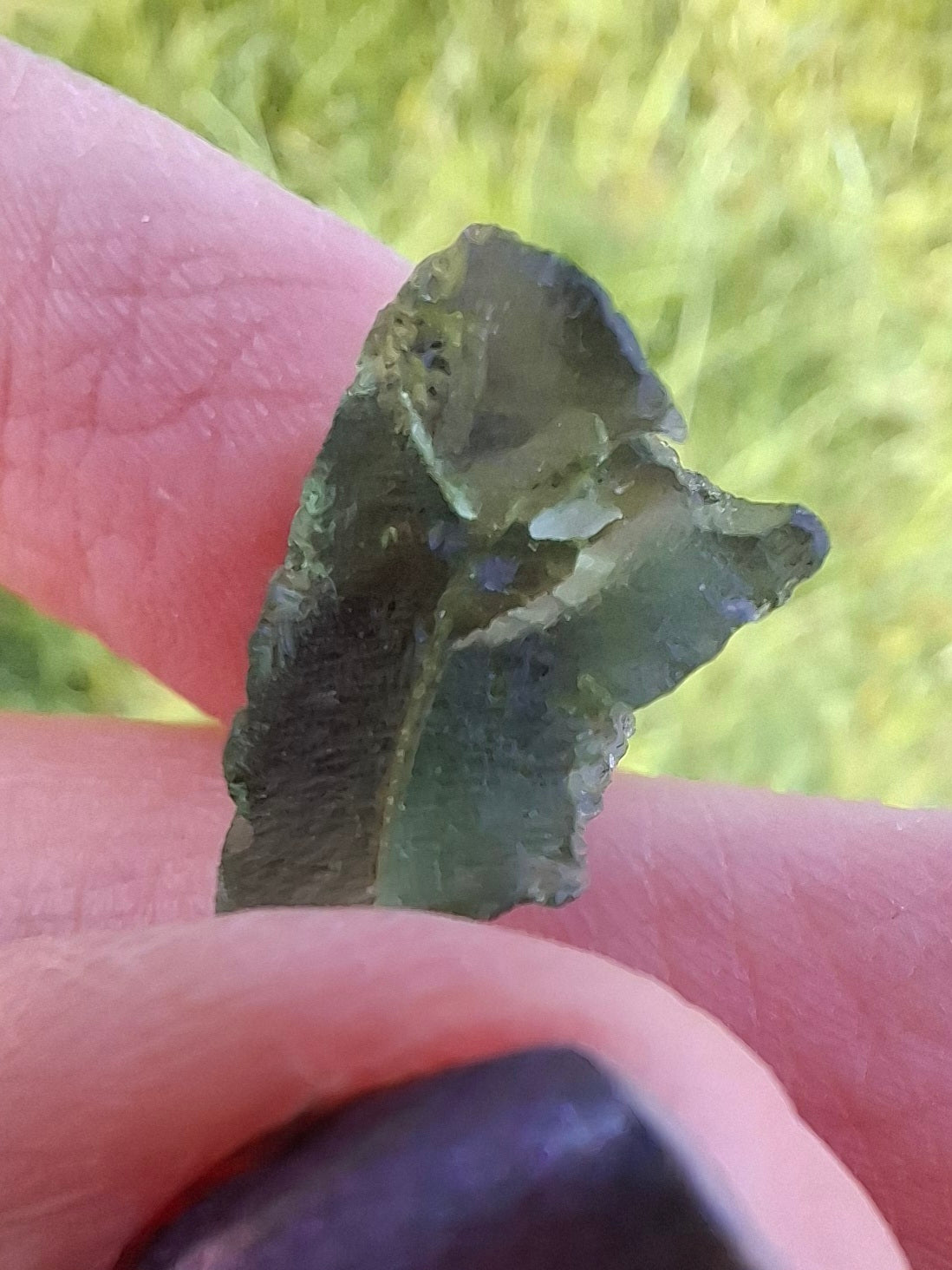 Moldavite Piece, 1.94g, Tektite (Ref: 1390)