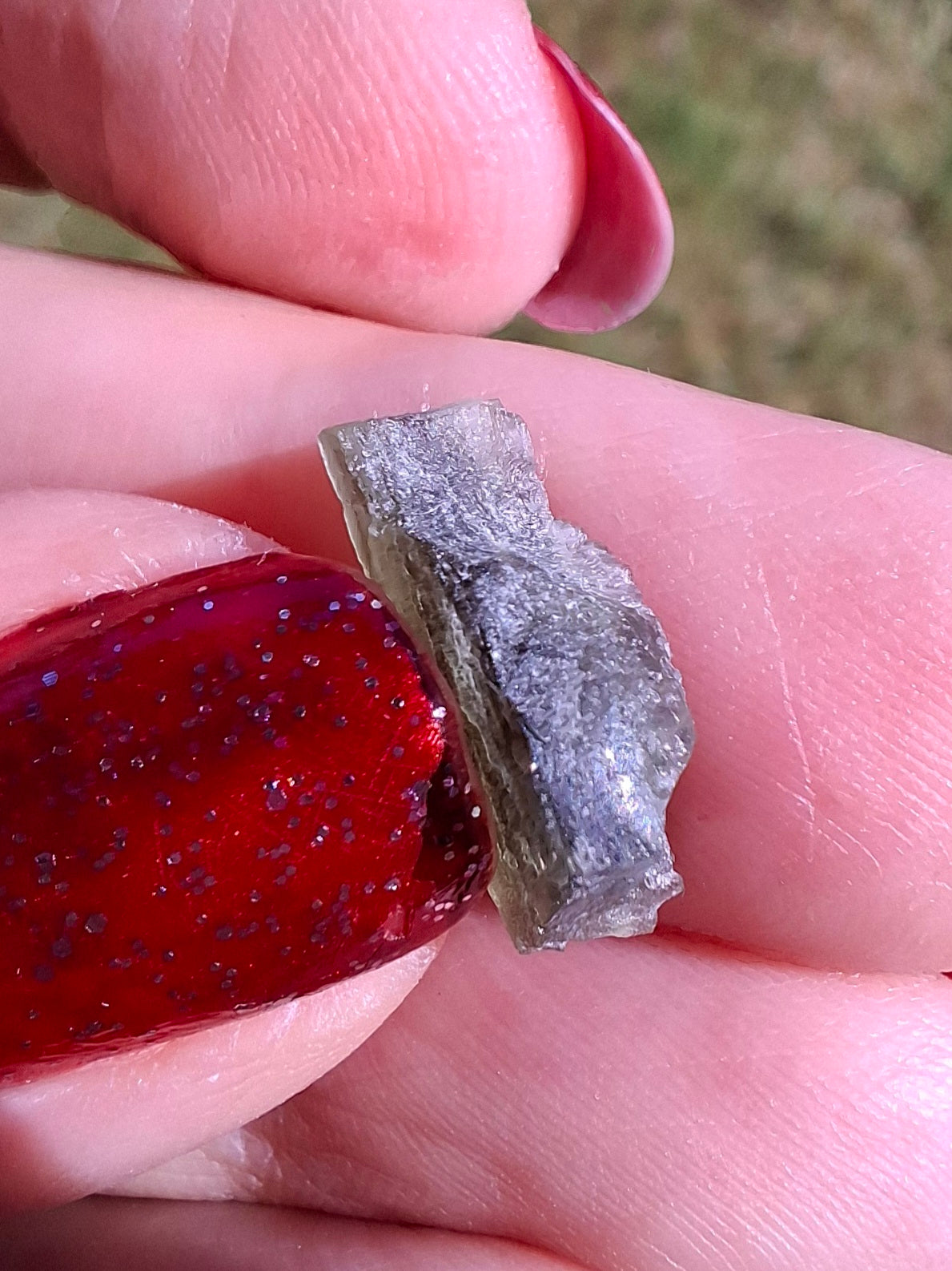 Moldavite Piece, 0.68g, Tektite (Ref: 1471)