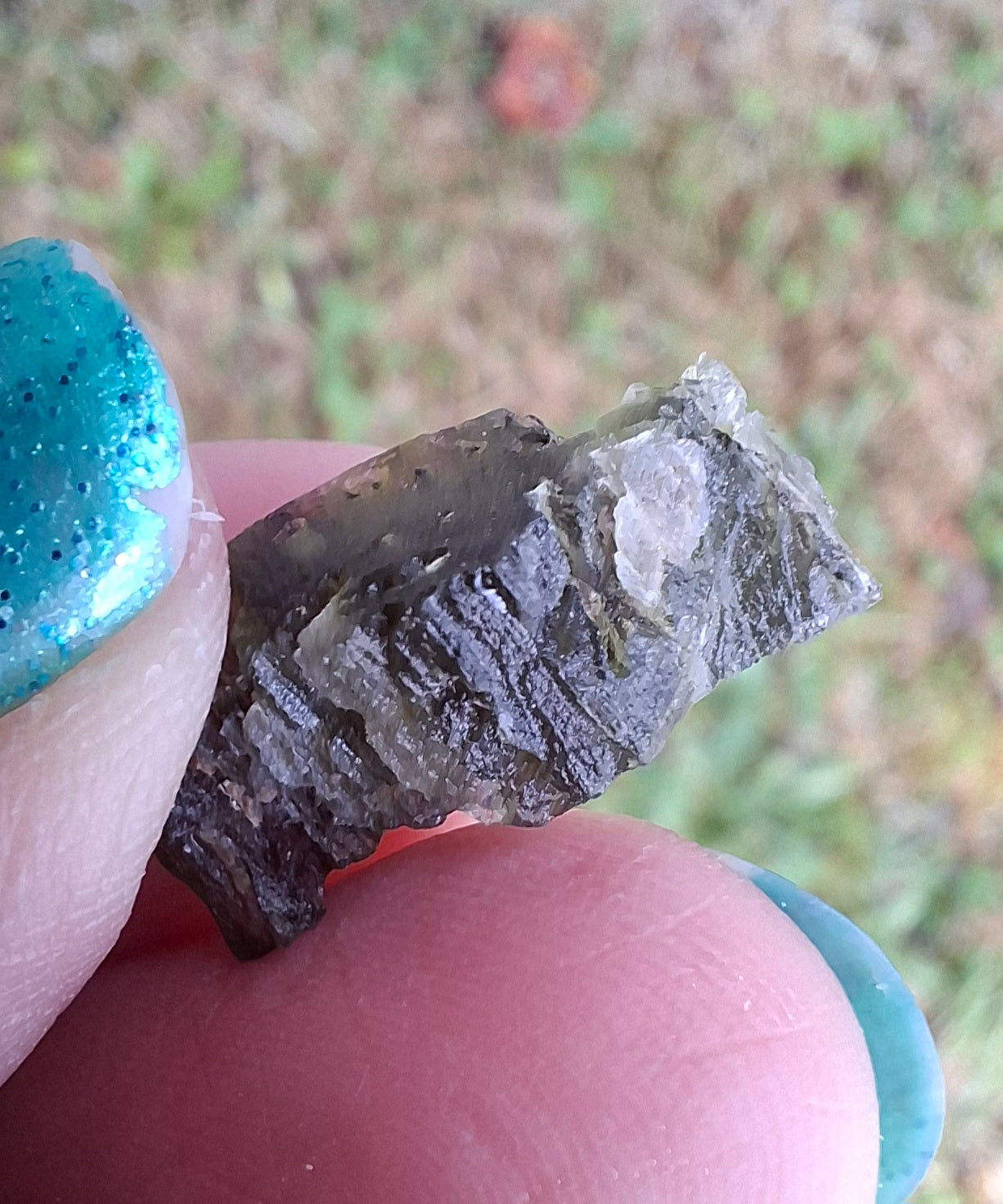 Moldavite Piece, 1.67g, Tektite (Ref: 1423)