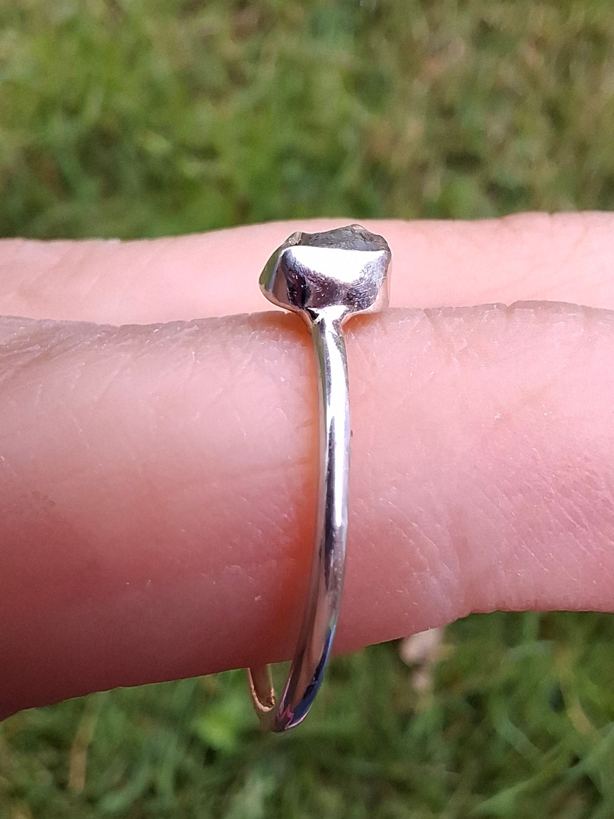Moldavite Ring, size large M, 925 Silver, Tektite (Ref: R38)