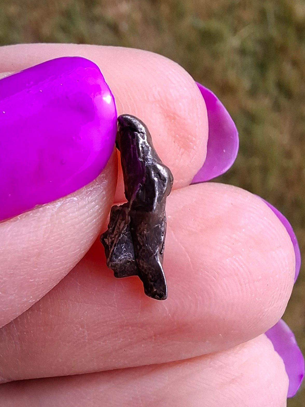Campo del Cielo, 0.99g, Nickel Iron Meteorite (Ref: C5)