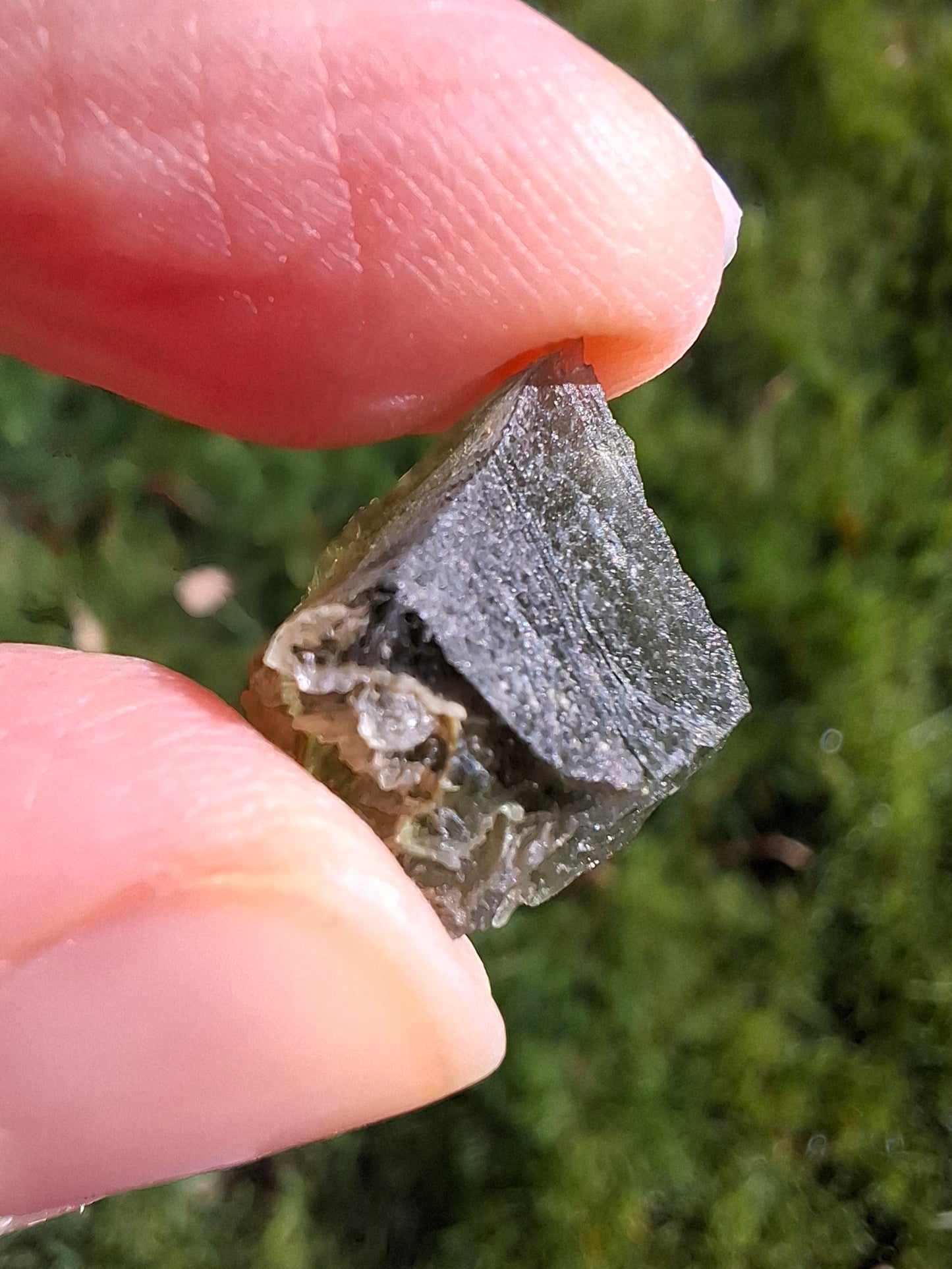 Moldavite Piece, 1.41g, Tektite (Ref: 1339)