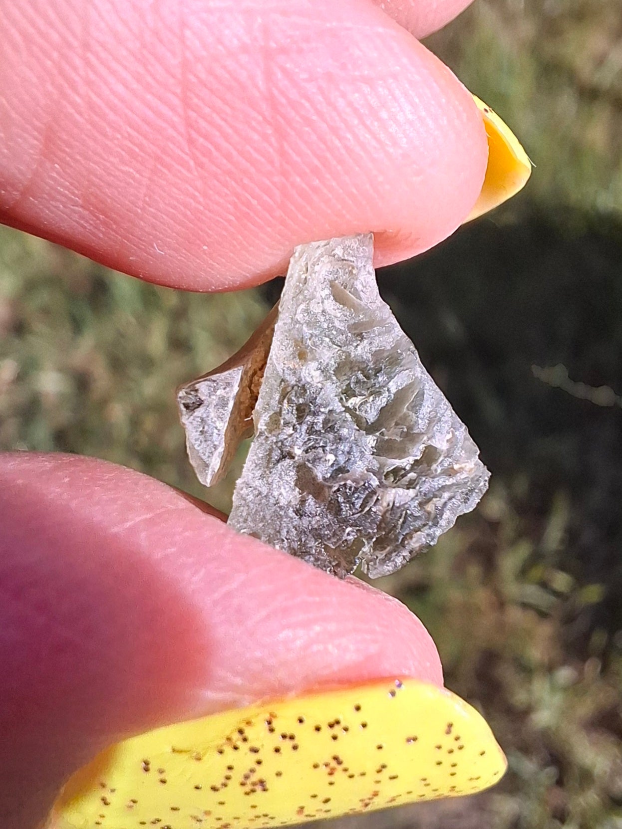 Moldavite Piece, 0.68g, Tektite (Ref: 1481)
