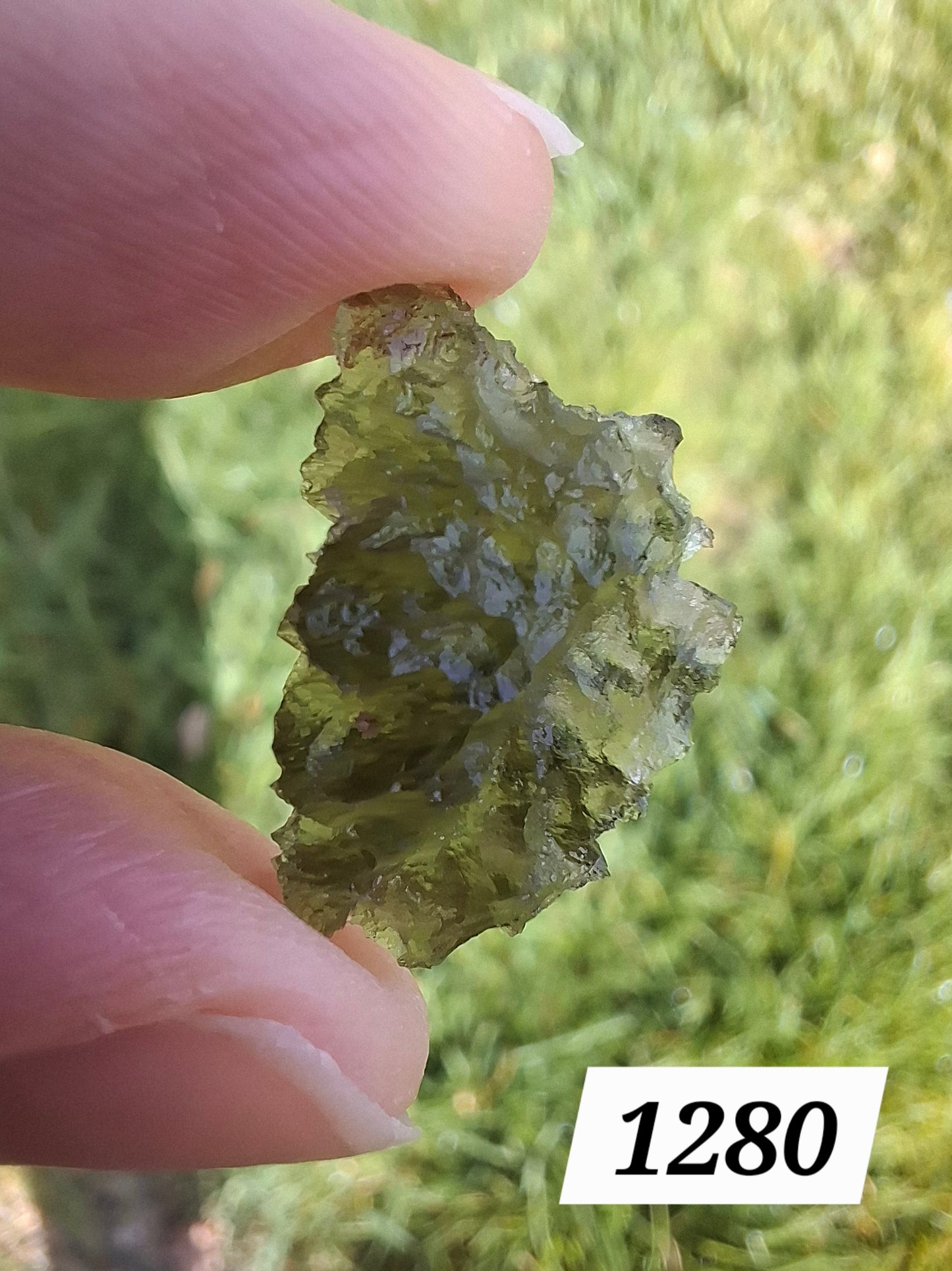 Moldavite Piece, JEZKOVNA BESEDNICE, 1.32g, Tektite (Ref: 1280)