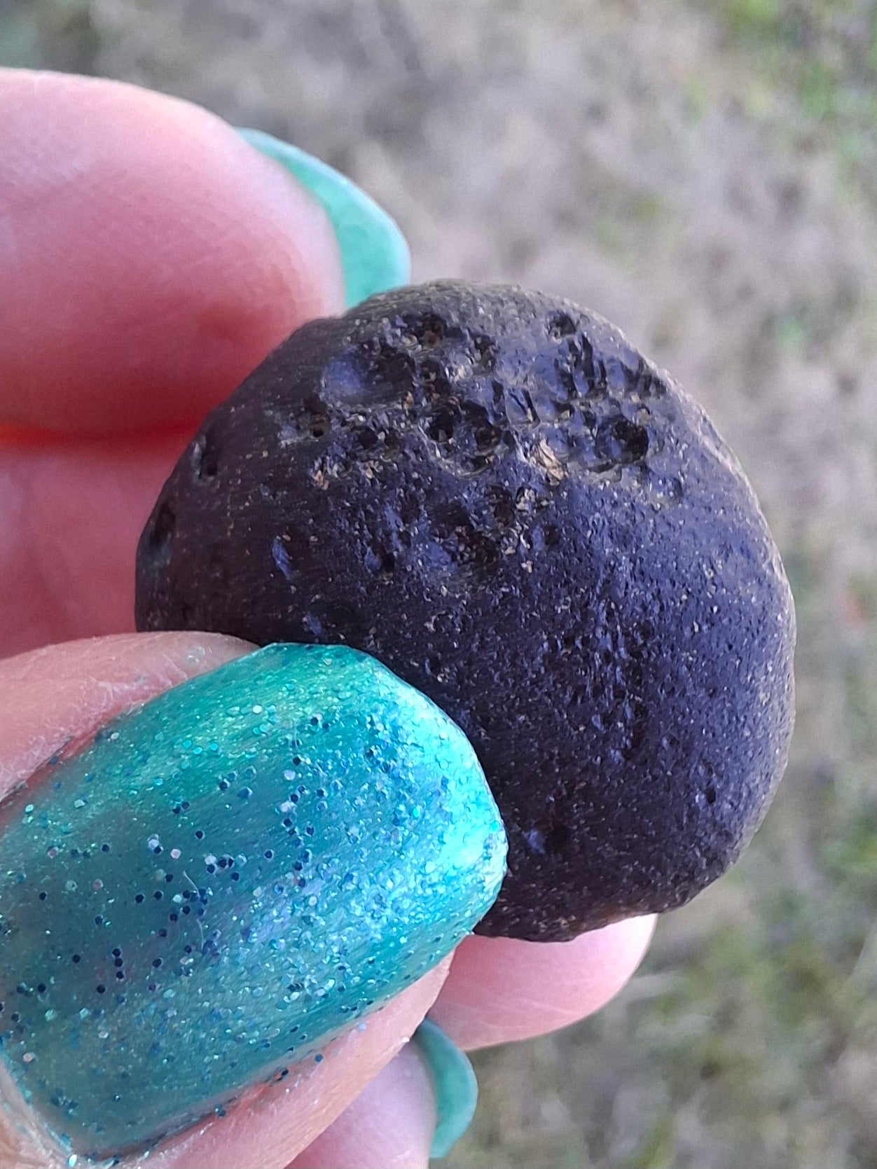 Philippinite (Rizalite), 7.48g, Tektite