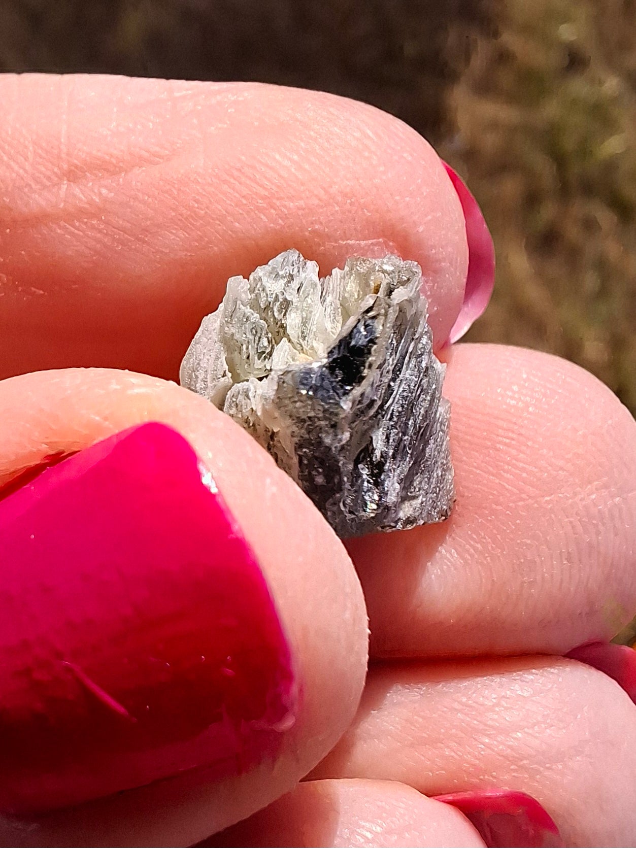 Moldavite Piece, SNOWFLAKE, FROSTED, BRUSNA, 1.05g, Tektite (Ref: 1490)