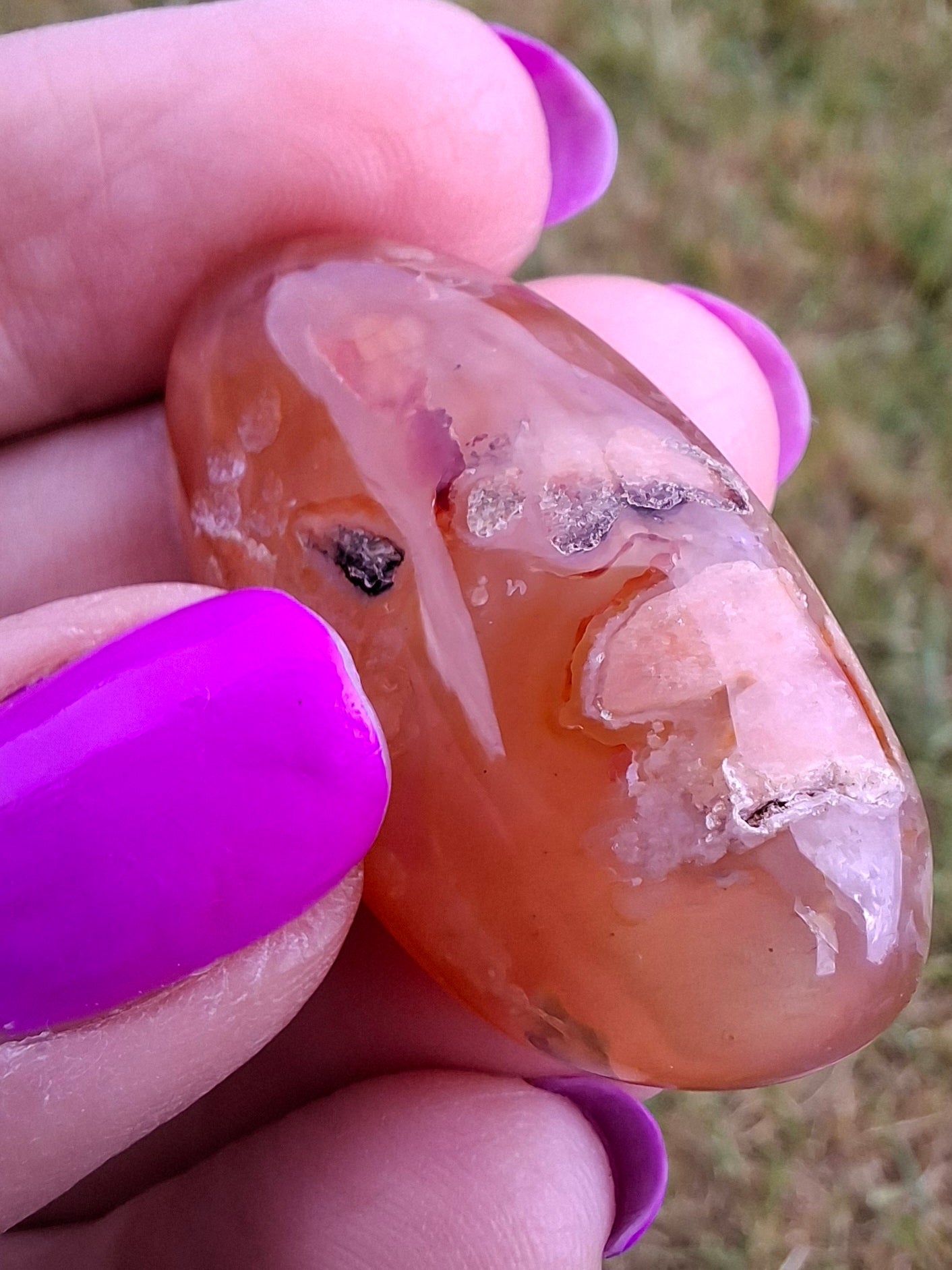 Carnelian, Tumble Stone, Crystal (Ref: T64)