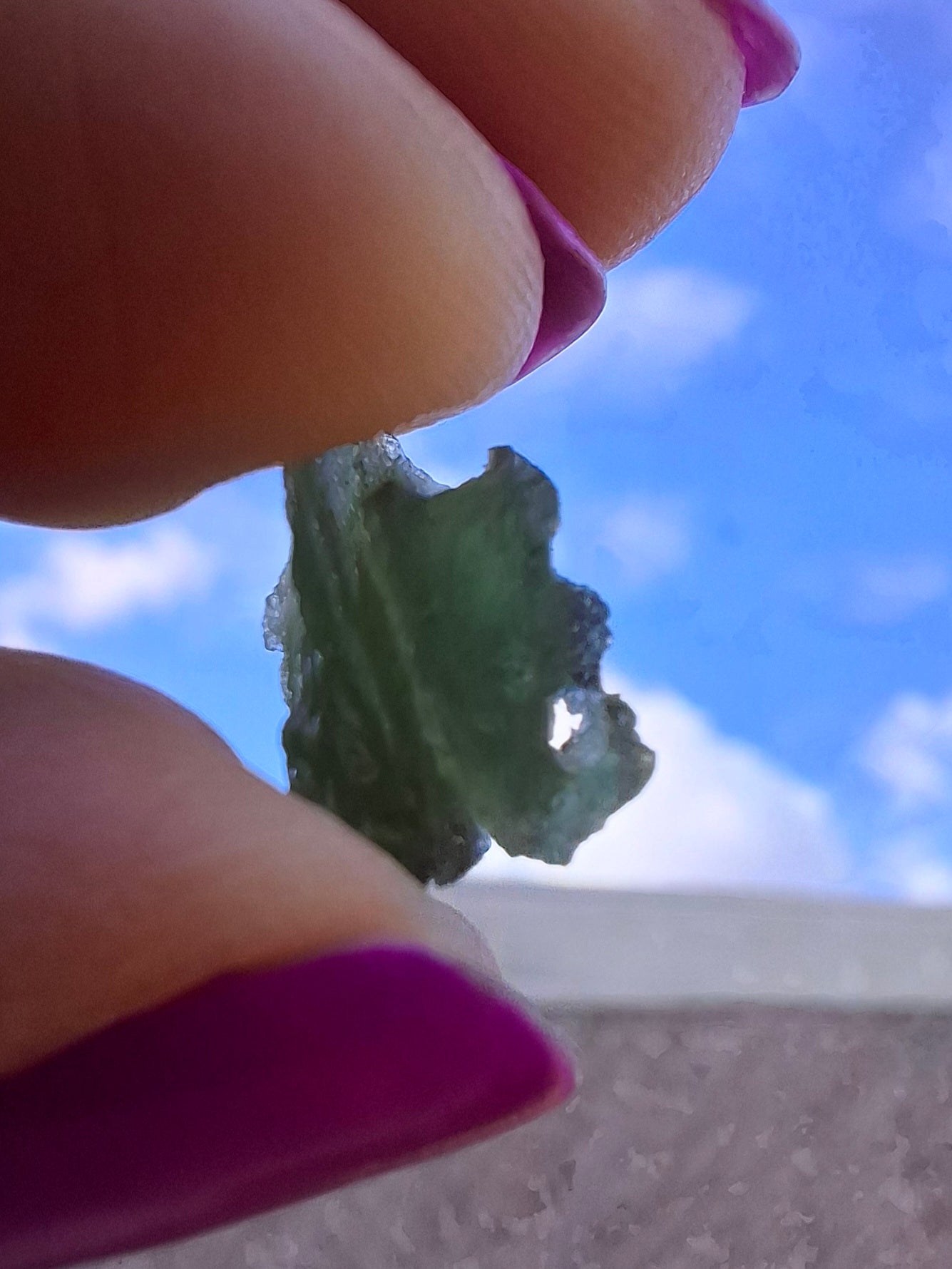 Moldavite Piece, 0.84g, Tektite (Ref: 1445)