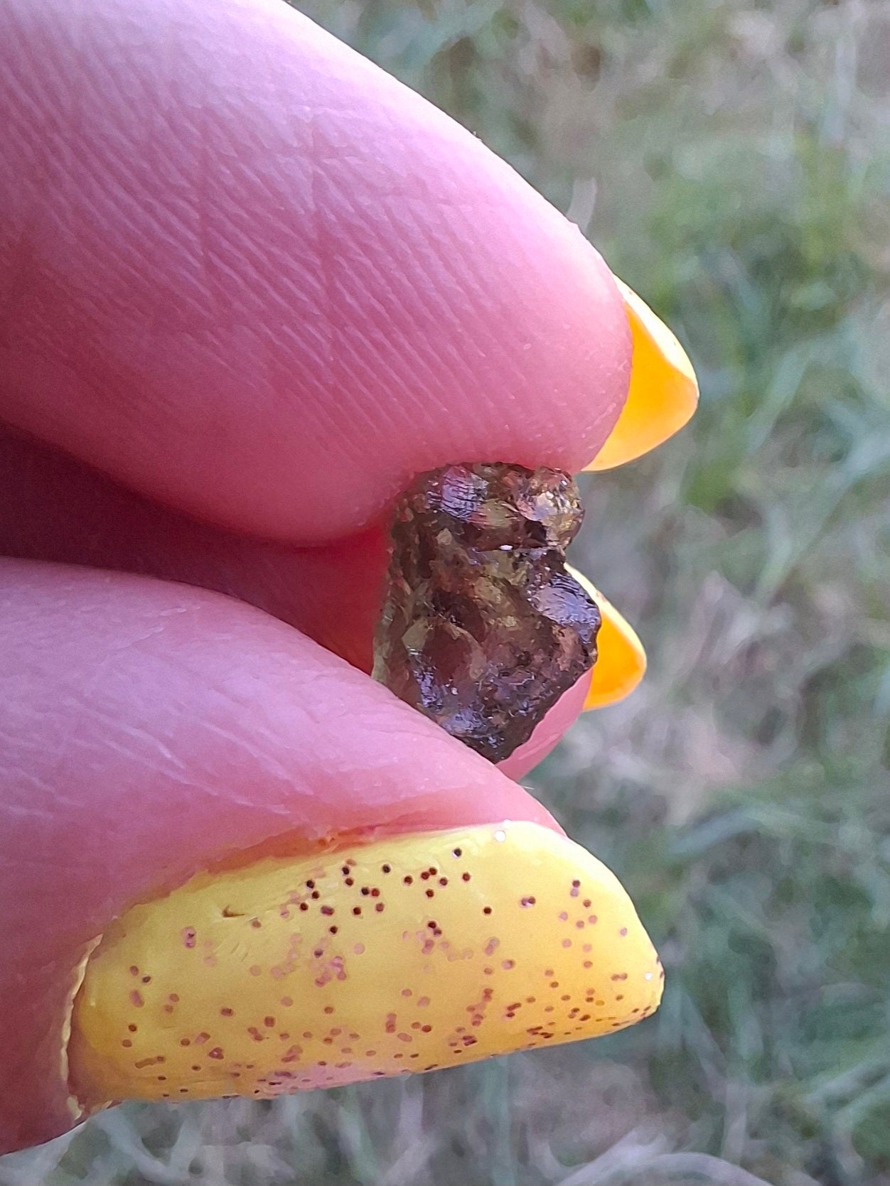 Moldavite small Piece, 0.40g, Tektite (Ref: 1479)