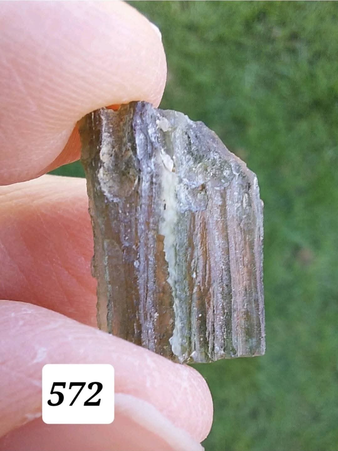Moldavite Piece, 1.46g, Tektite (Ref: 572)