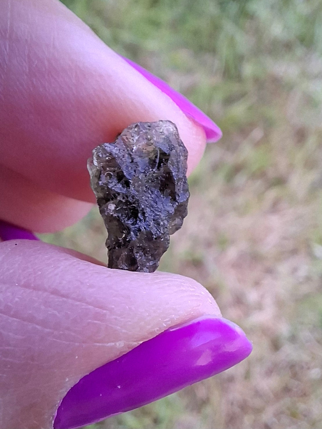 Moldavite Piece, 0.62g, Tektite (Ref: 1455)
