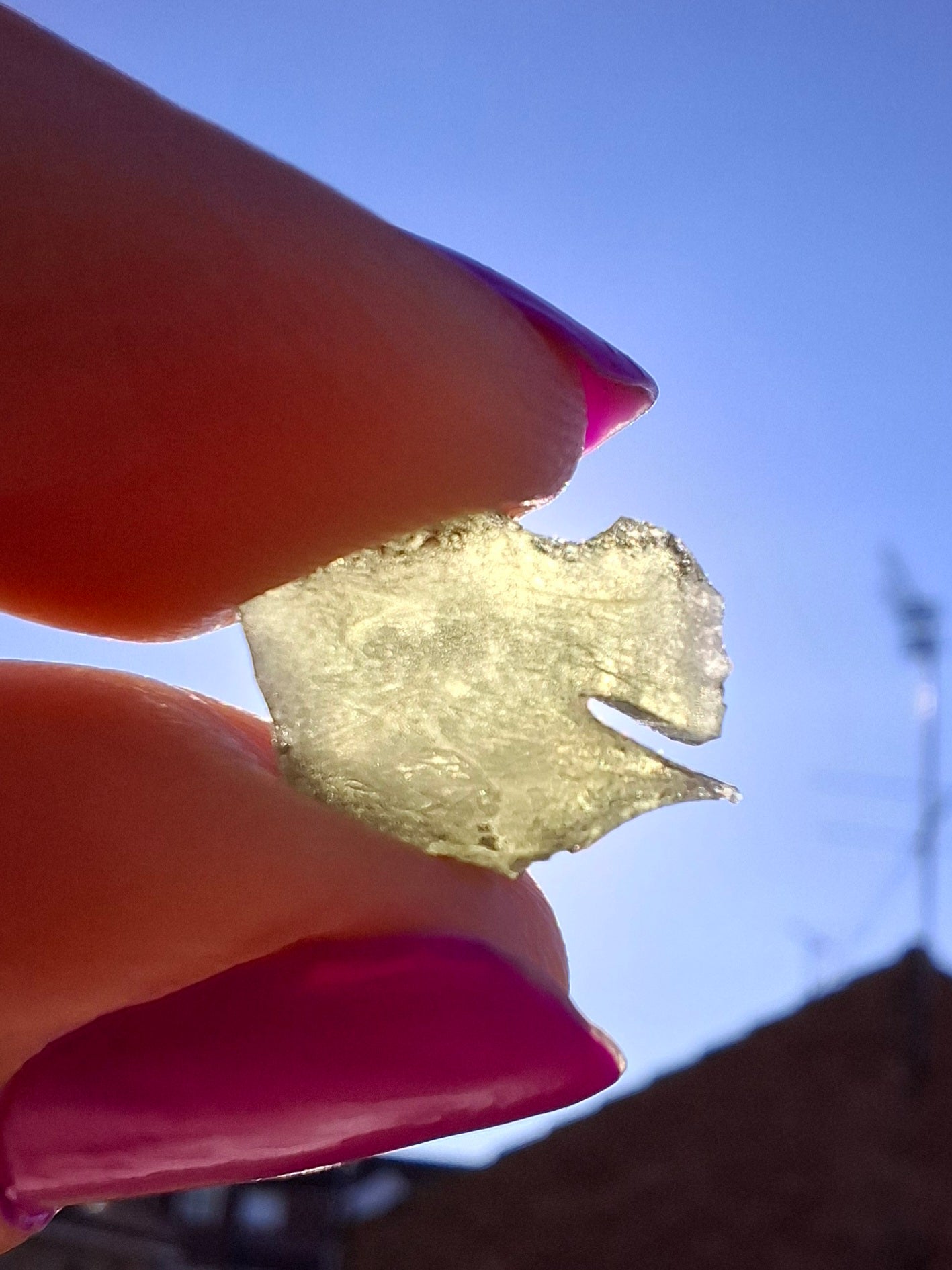 Moldavite Piece, 0.87g, Tektite (Ref: 1453)